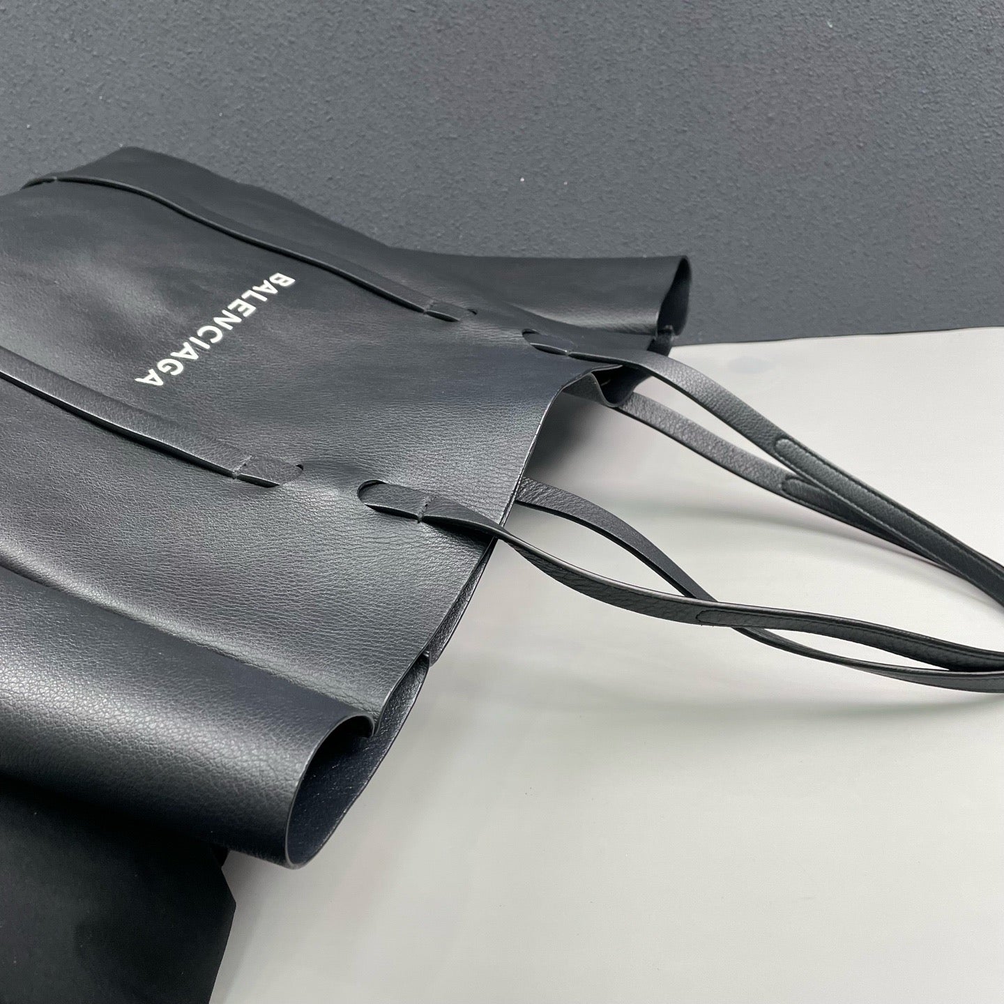Balenciaga - Cabas Tote - Leather - Black - (Large)