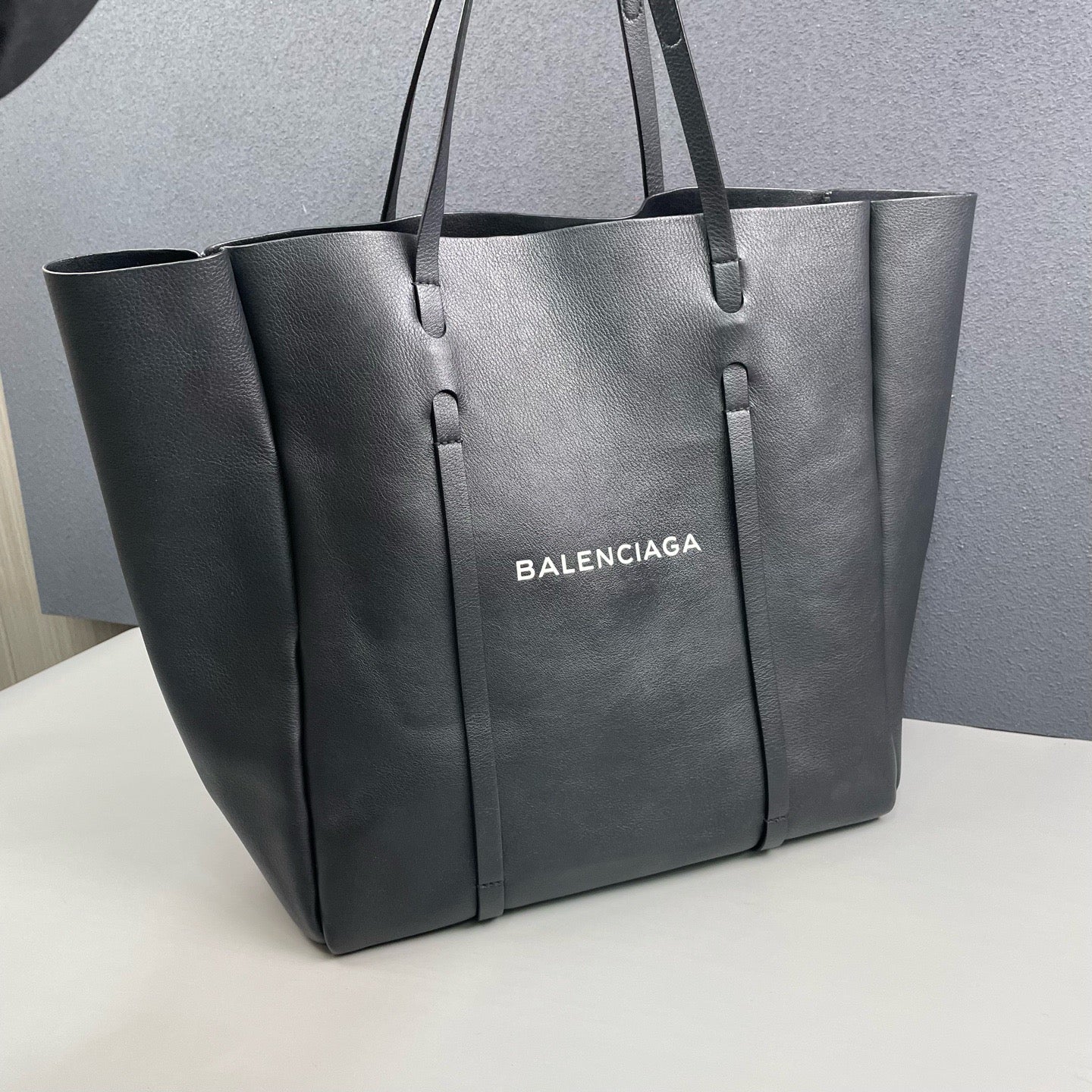 Balenciaga - Cabas Tote - Leather - Black - (Large)