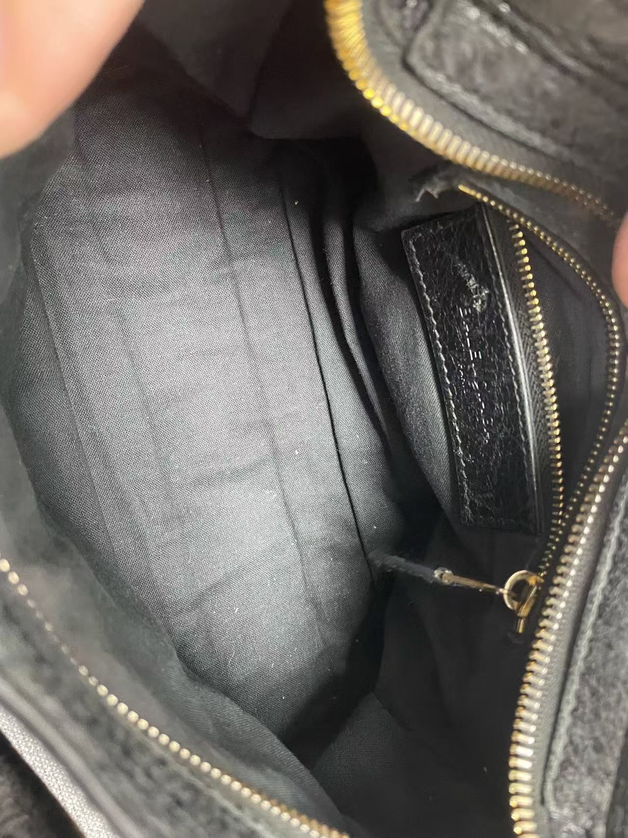 Balenciaga - City Bag - Distressed lambskin leather - Black - (small)