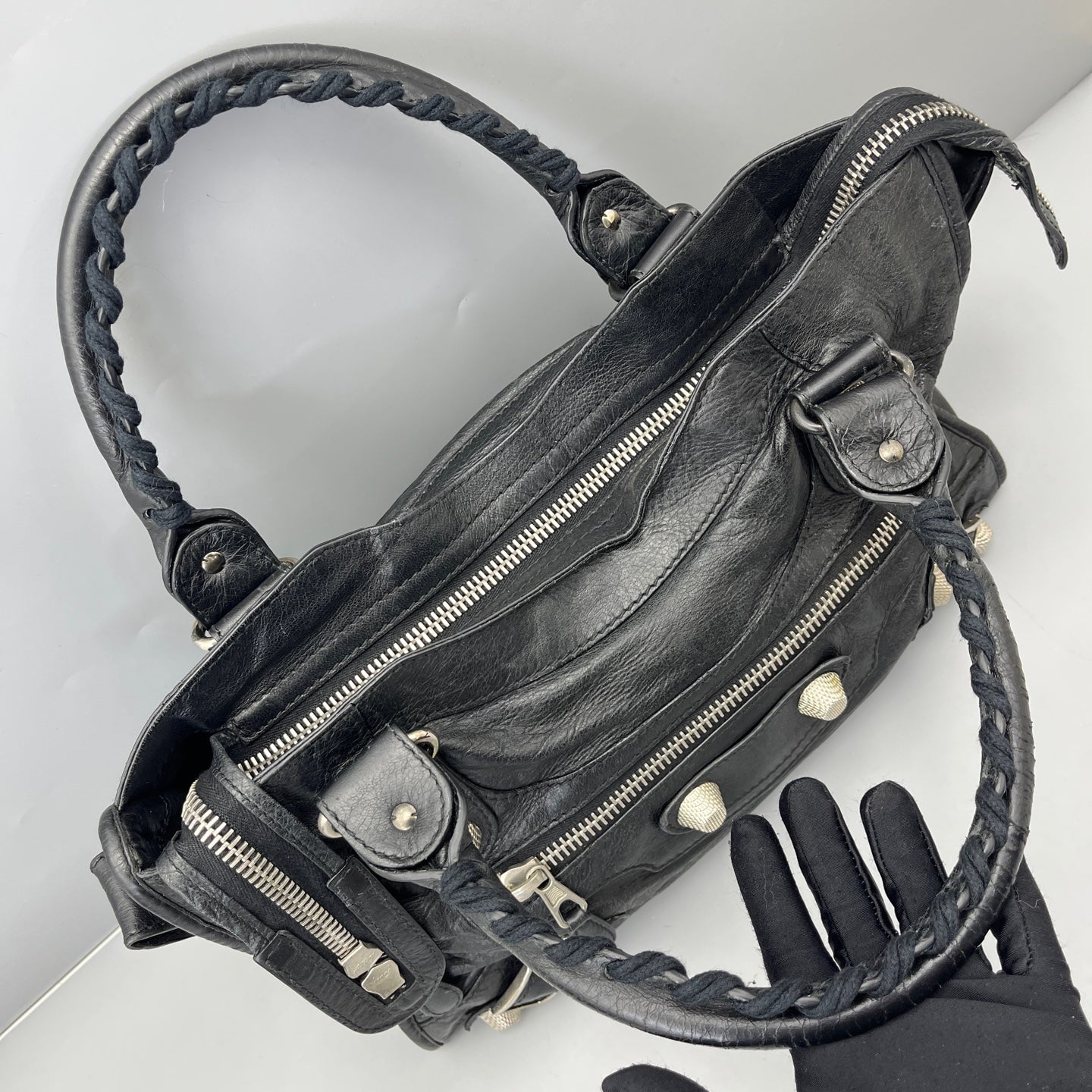 Balenciaga - City - Distressed lambskin leather - Black - (large)