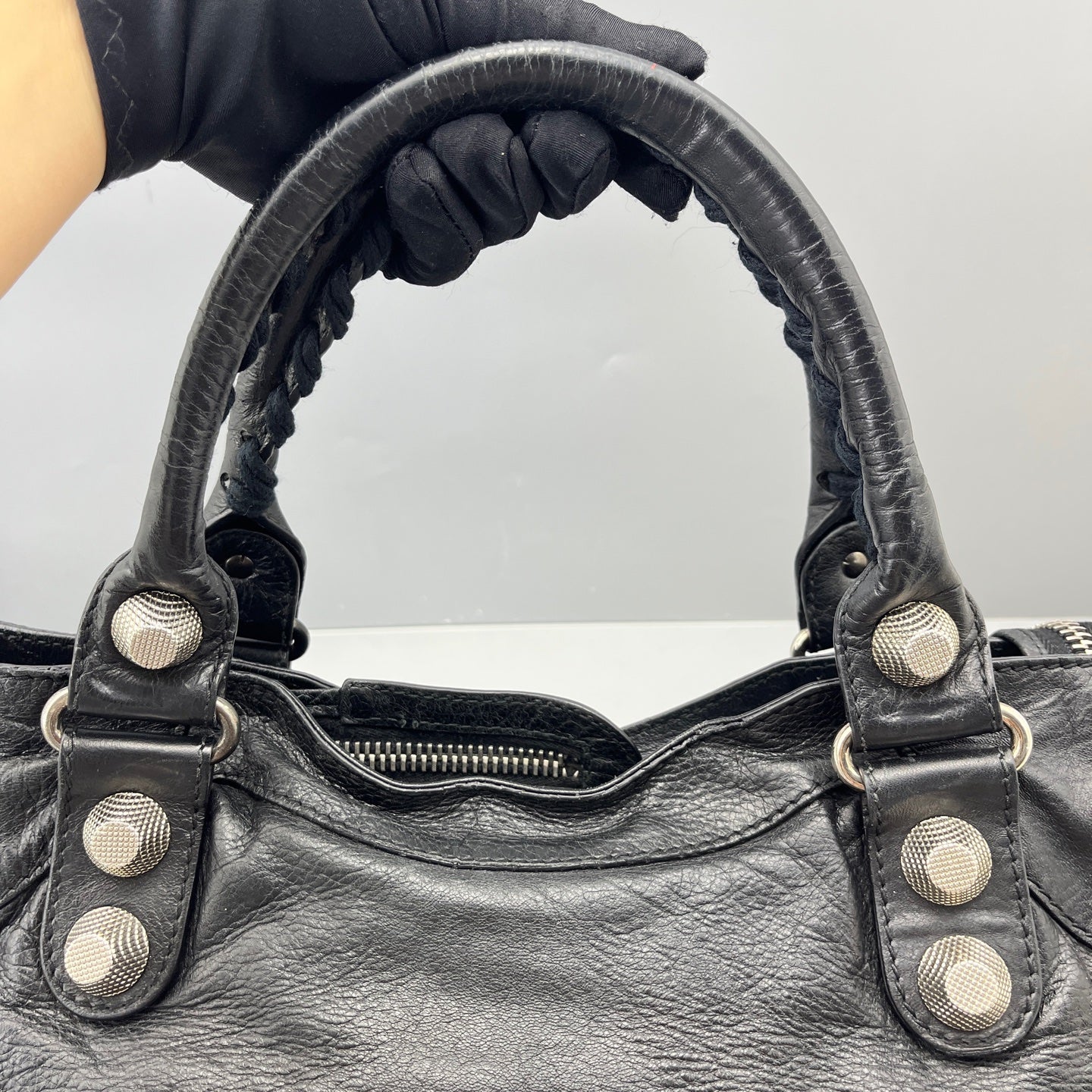 Balenciaga - City - Distressed lambskin leather - Black - (large)