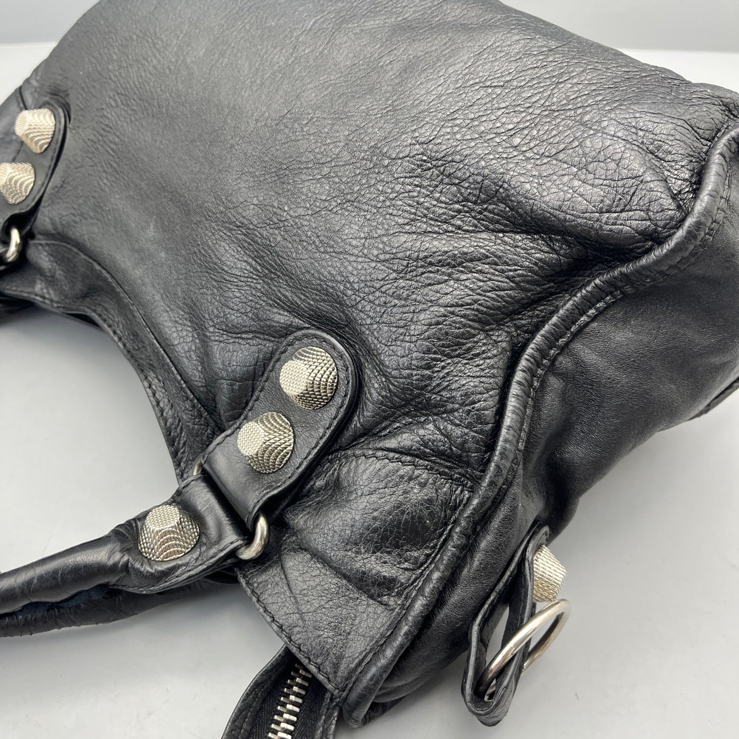 Balenciaga - City - Distressed lambskin leather - Black - (large)