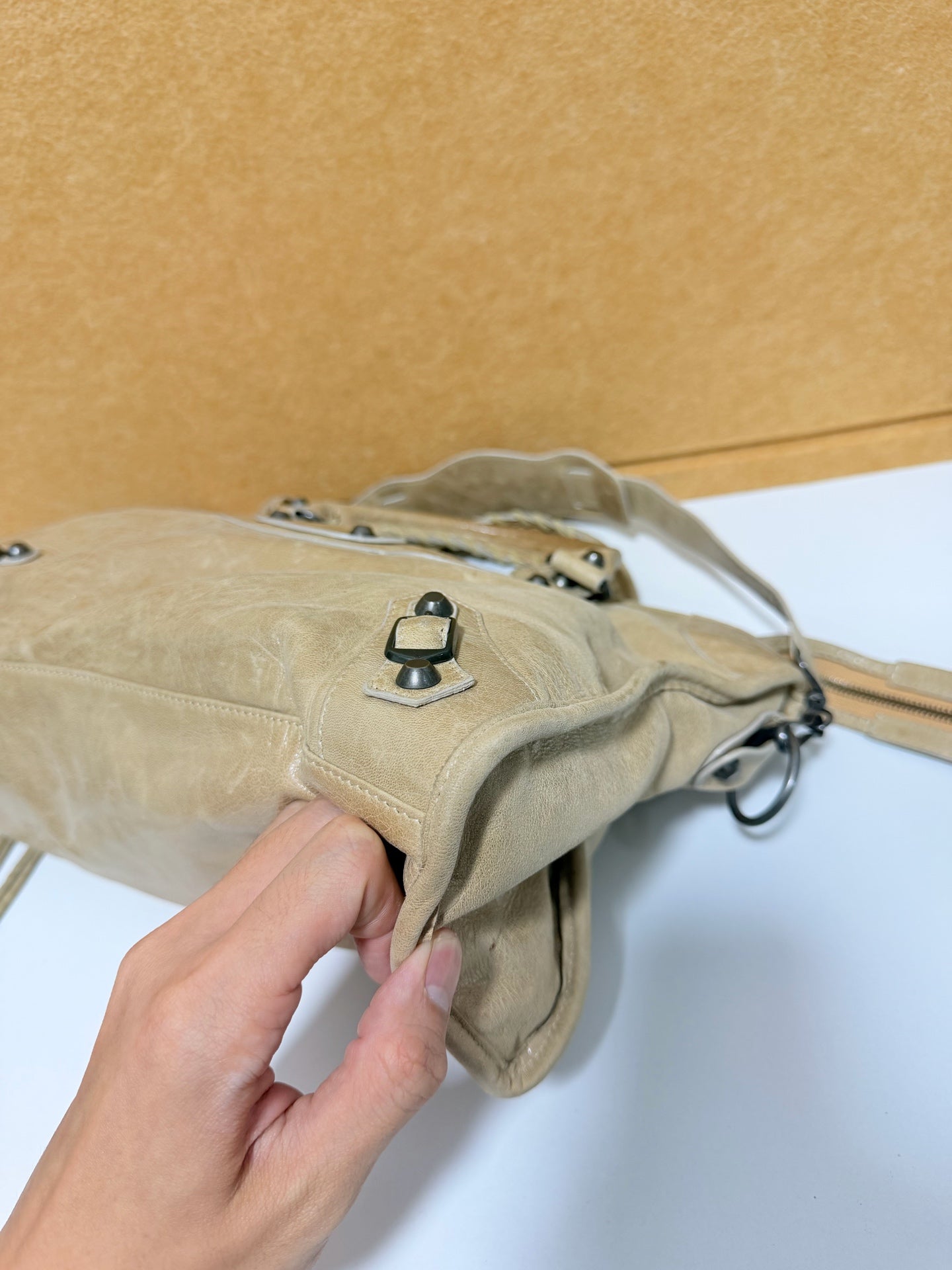 Balenciaga - City - Leather - Beige - (medium)