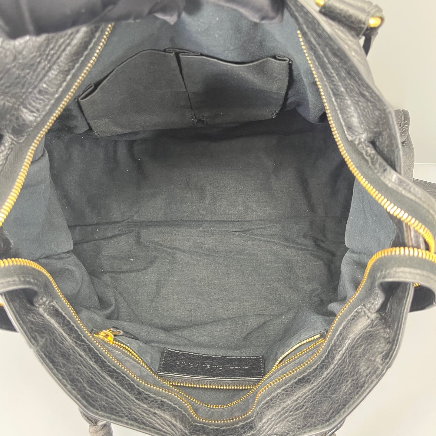 Balenciaga - City - Leather - Black - (medium)