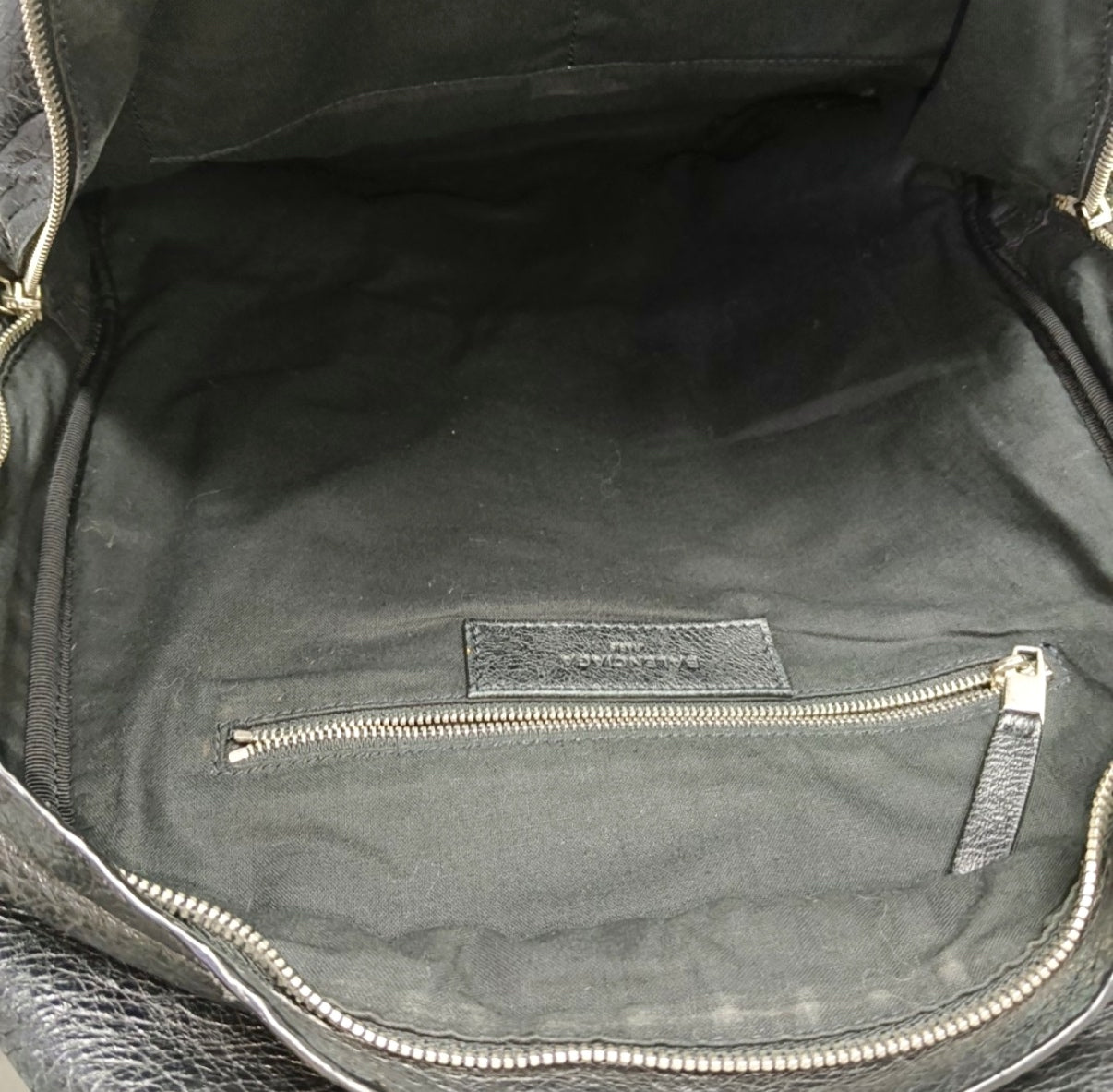 Balenciaga - Classic City - Leather - Black - (medium)