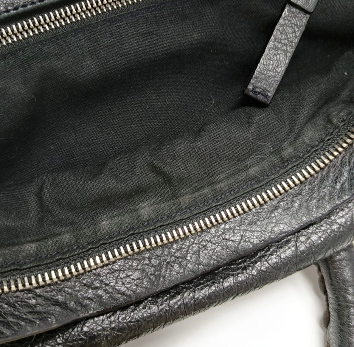 Balenciaga - Classic City - Leather - Black - (medium)