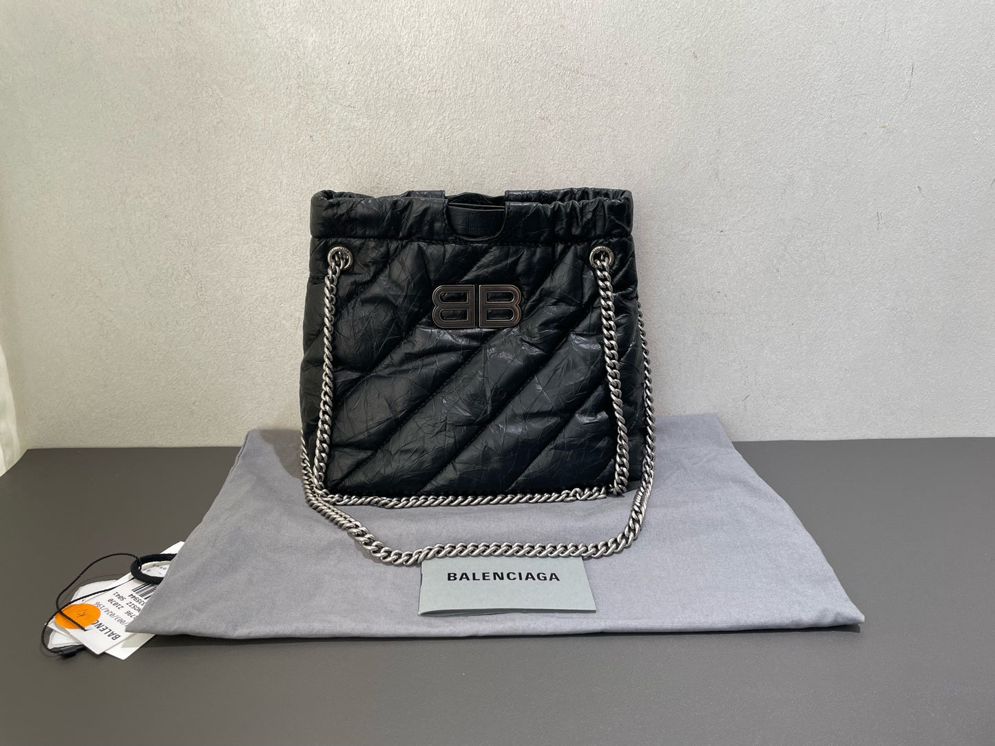 Balenciaga - CRUSH BB Drawstring Bag - Leather - Black - (mini)