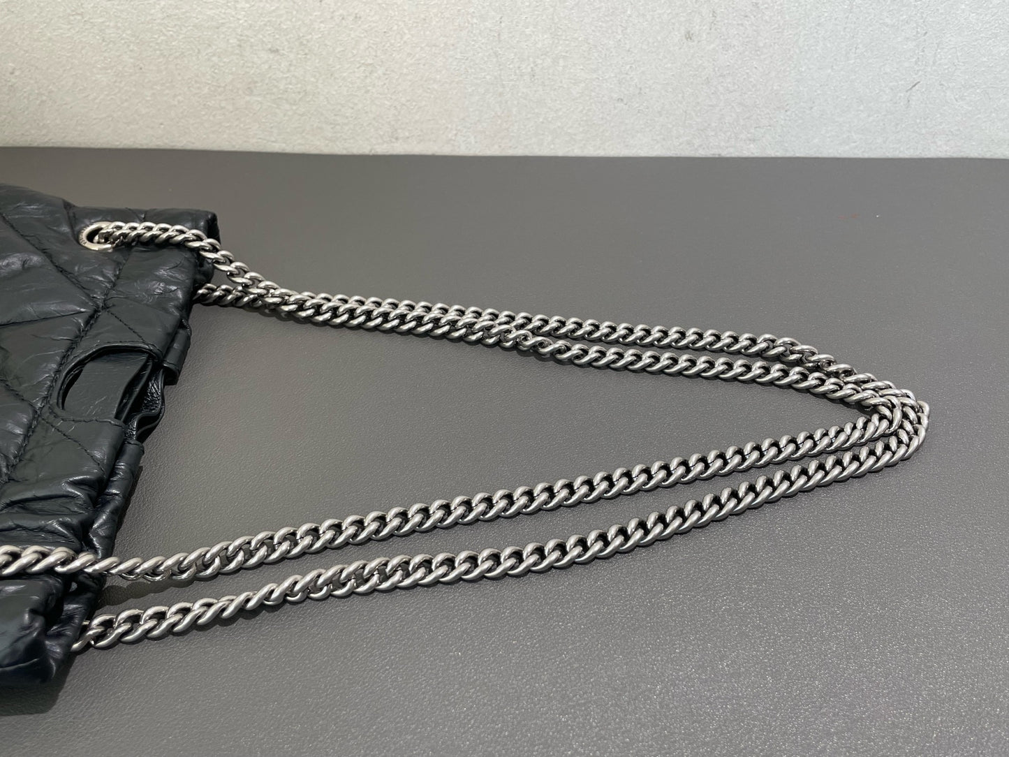 Balenciaga - CRUSH BB Drawstring Bag - Leather - Black - (mini)