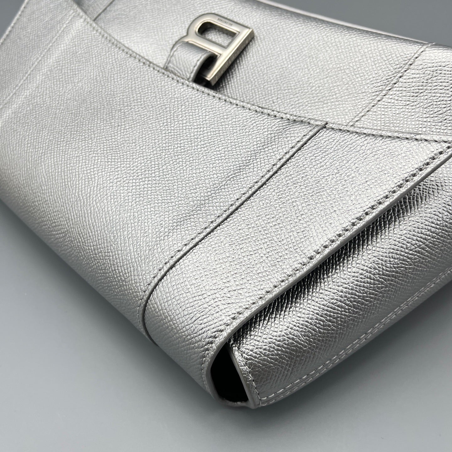 Balenciaga - Crush Medium - Grained metallic leather - Silver - (medium)