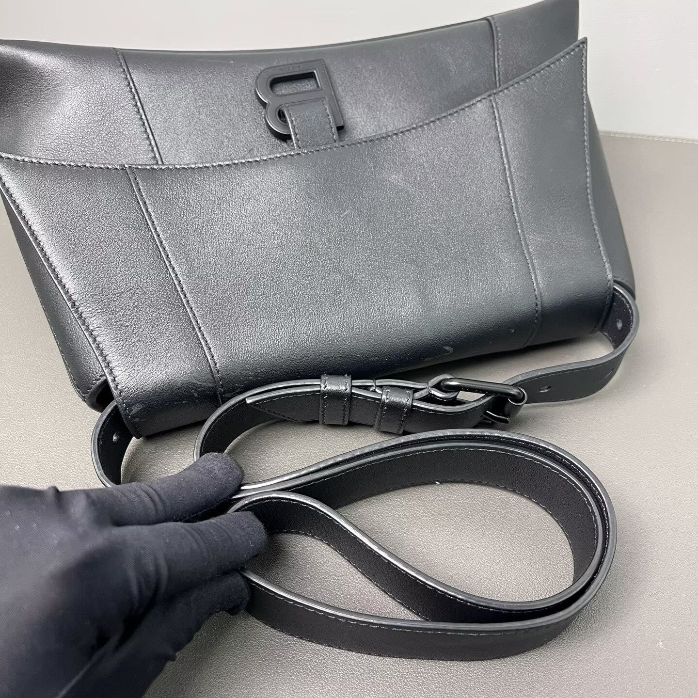 Balenciaga - Downtown - Cowhide leather - Black - (medium)
