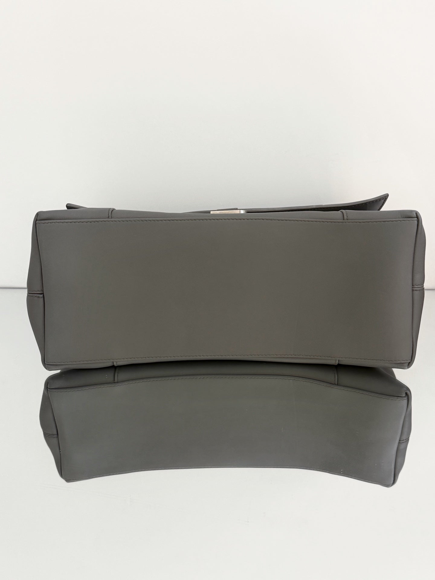 Balenciaga - Downtown Hourglass Bag - Calfskin leather - Grey - (medium)