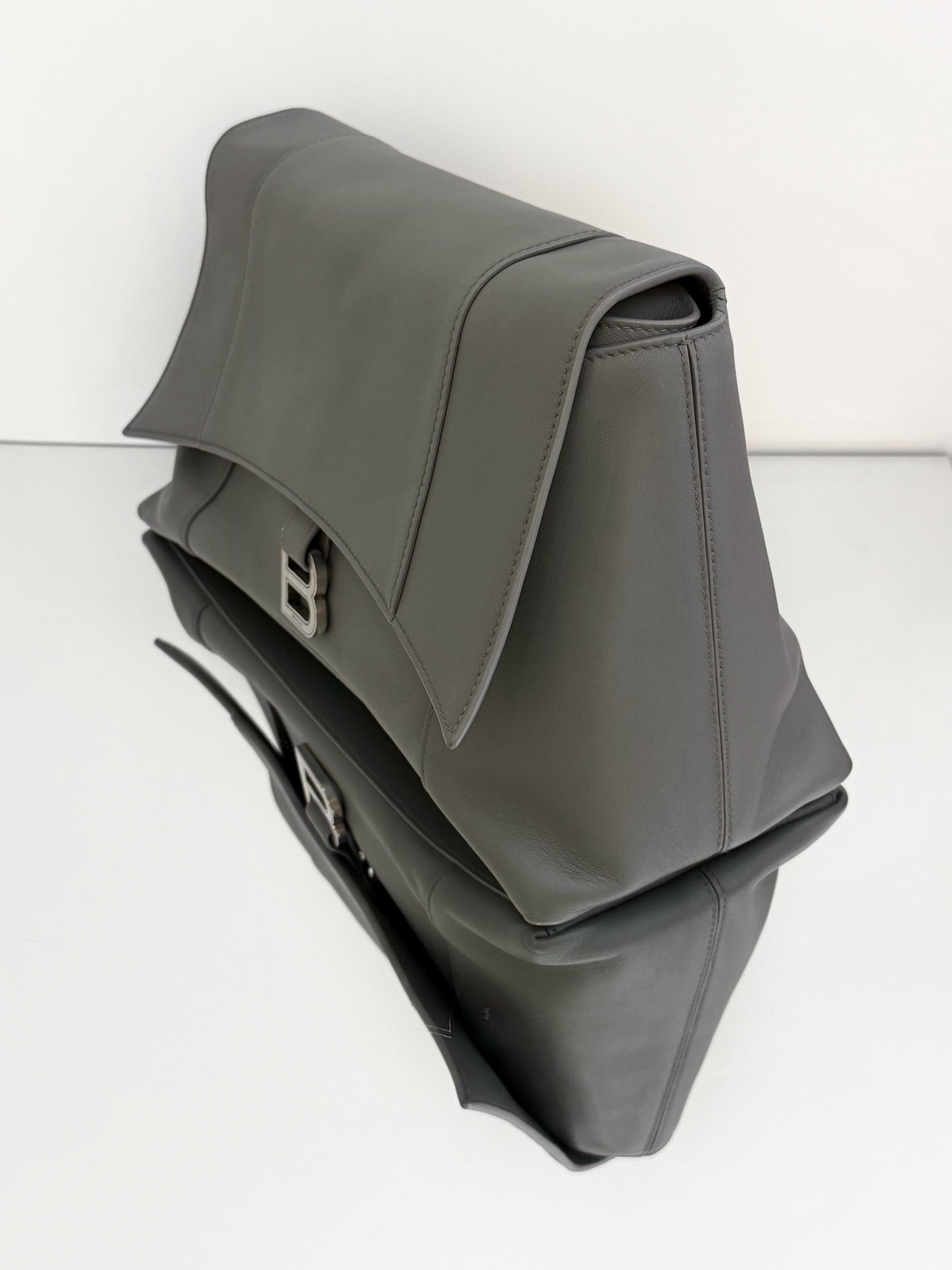 Balenciaga - Downtown Hourglass Bag - Calfskin leather - Grey - (medium)