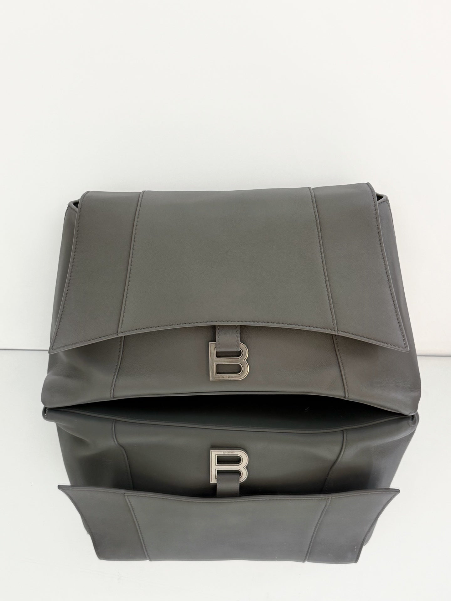 Balenciaga - Downtown Hourglass - Leather - Grey - (medium)