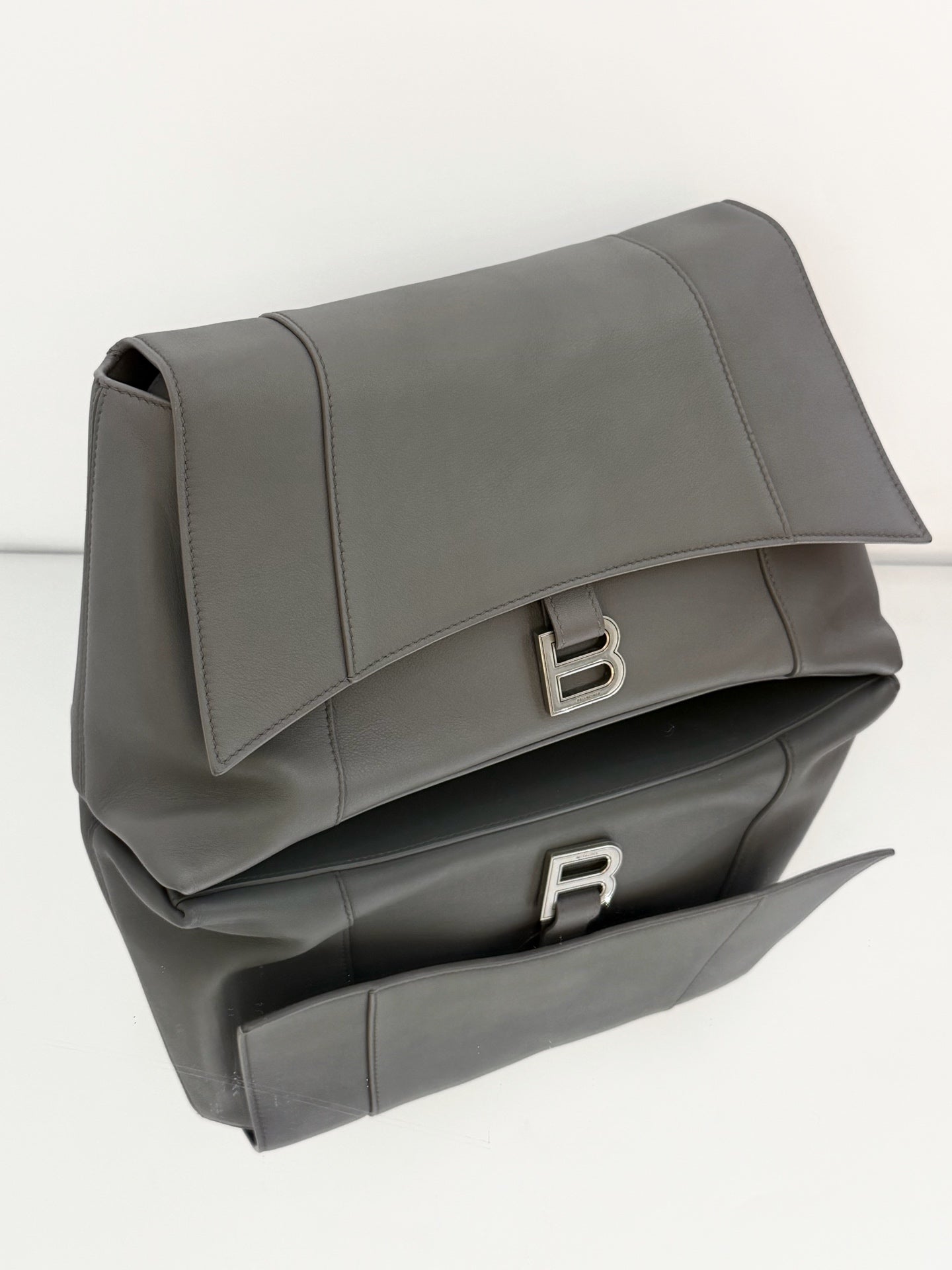 Balenciaga - Downtown Hourglass - Leather - Grey - (medium)