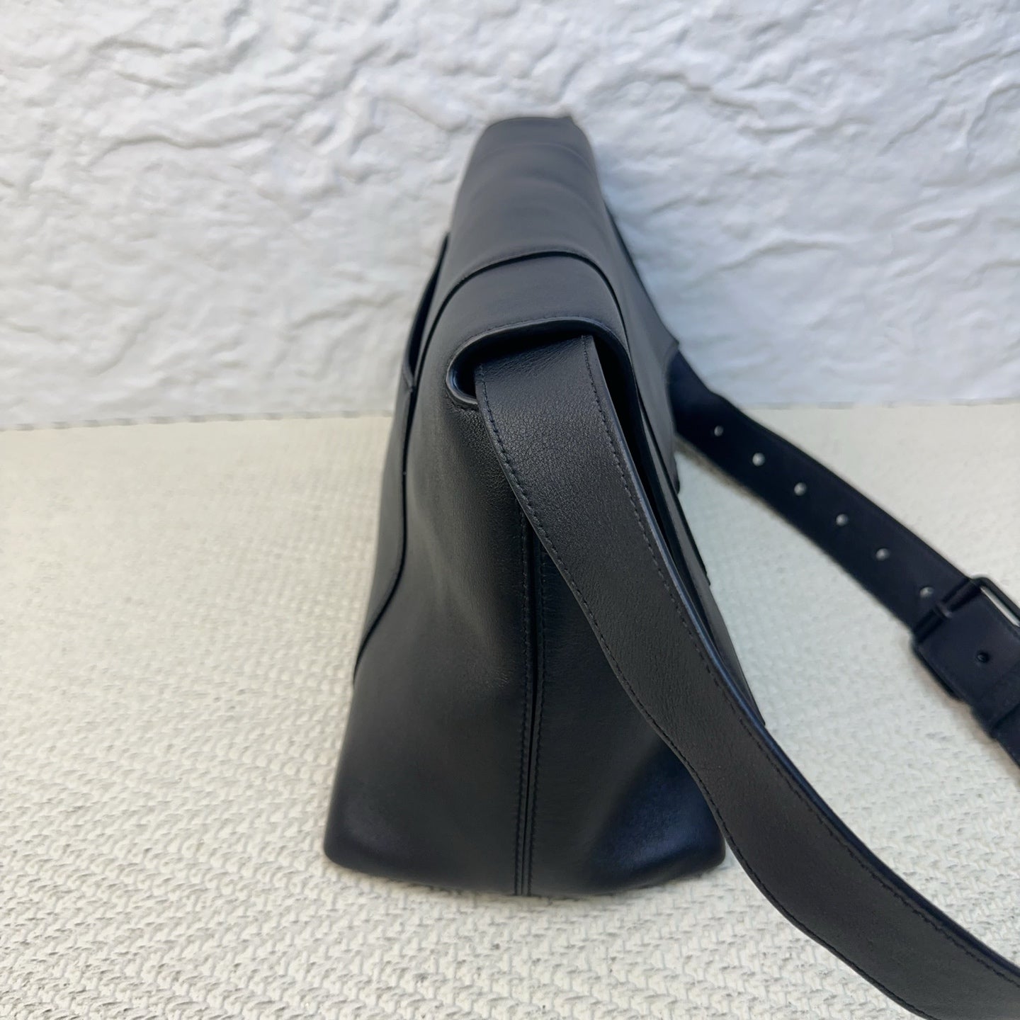 Balenciaga - Downtown - Leather - Black - (medium)