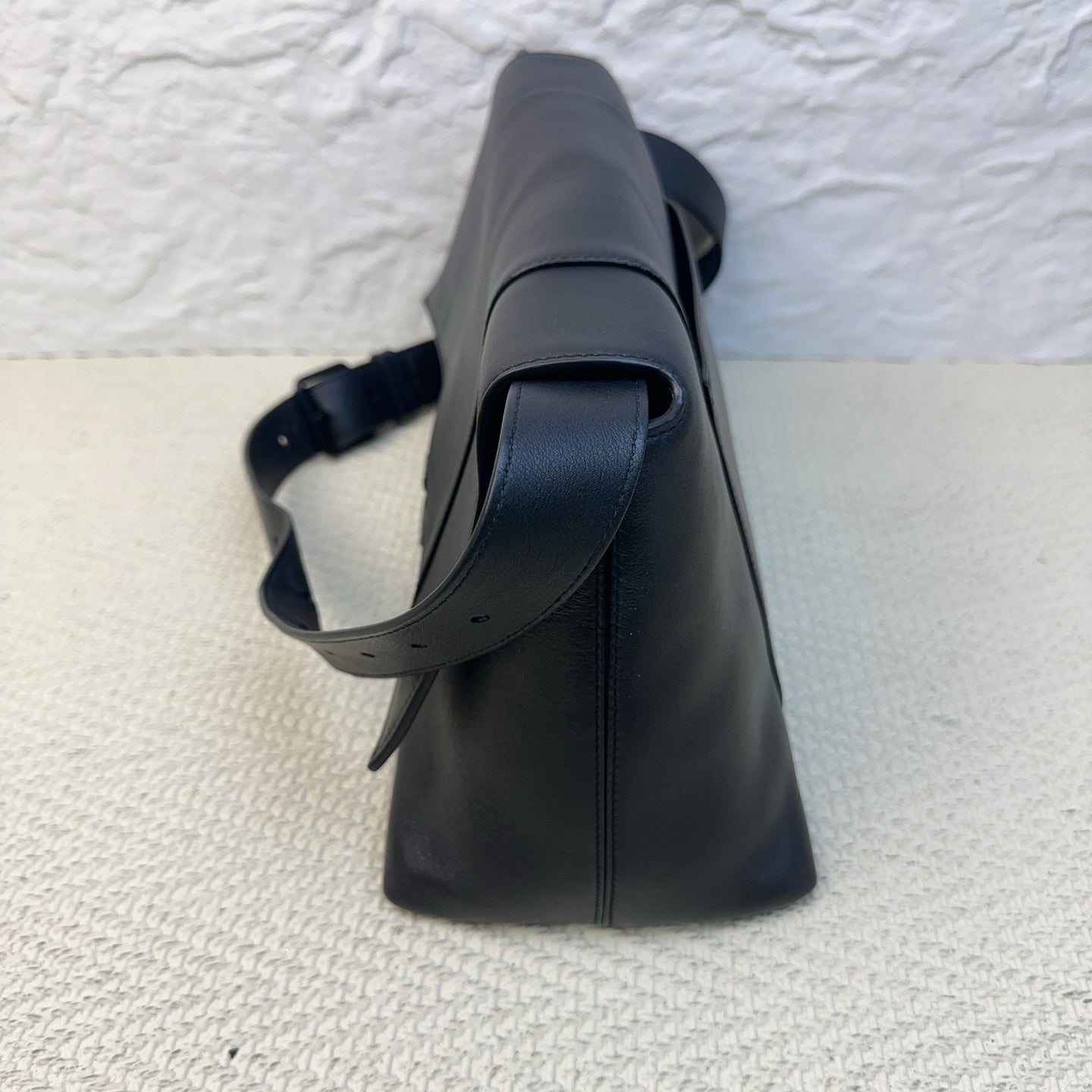 Balenciaga - Downtown - Leather - Black - (medium)