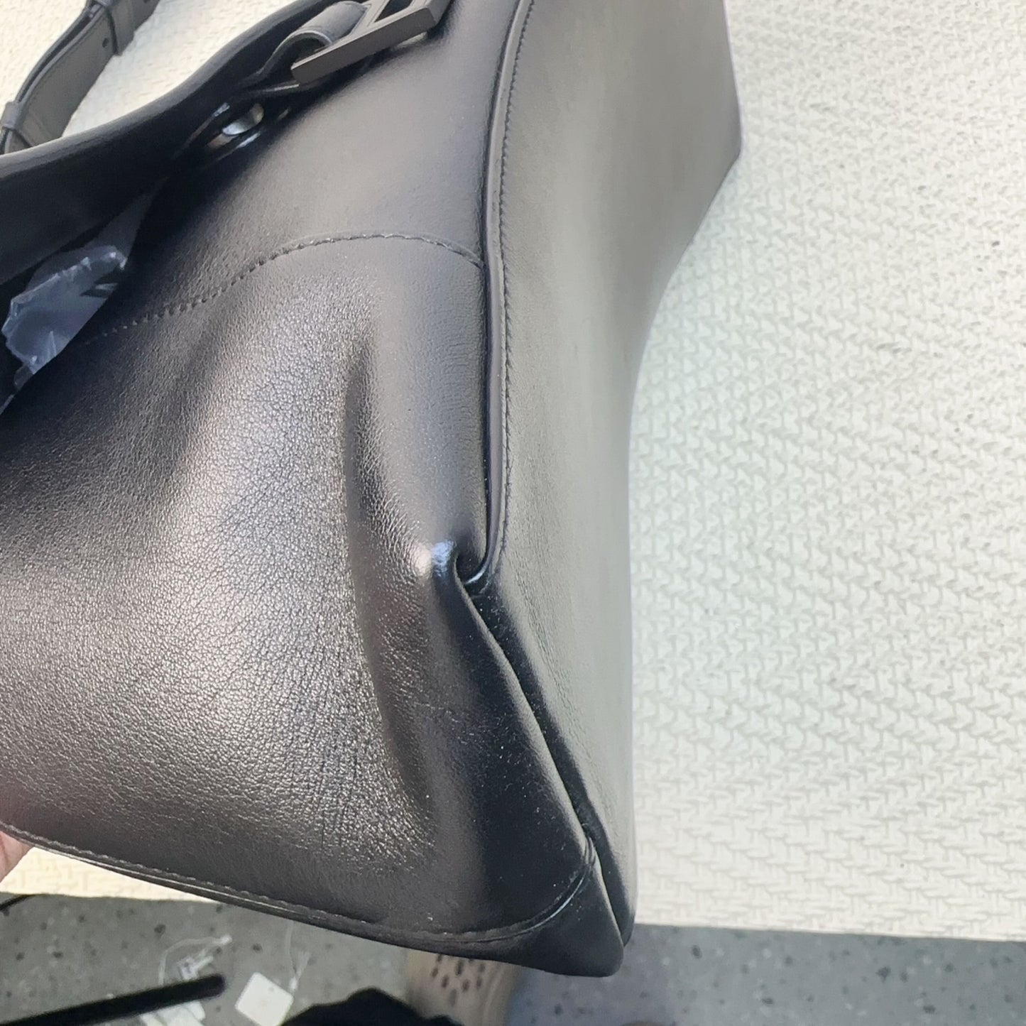 Balenciaga - Downtown - Leather - Black - (medium)