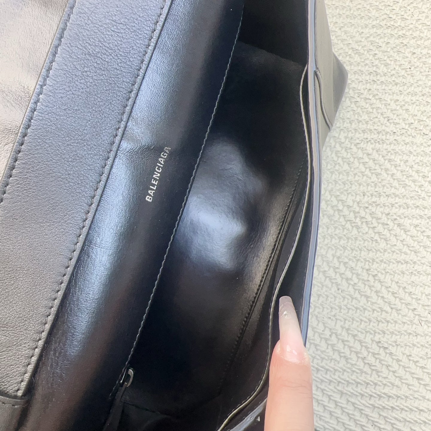 Balenciaga - Downtown - Leather - Black - (medium)