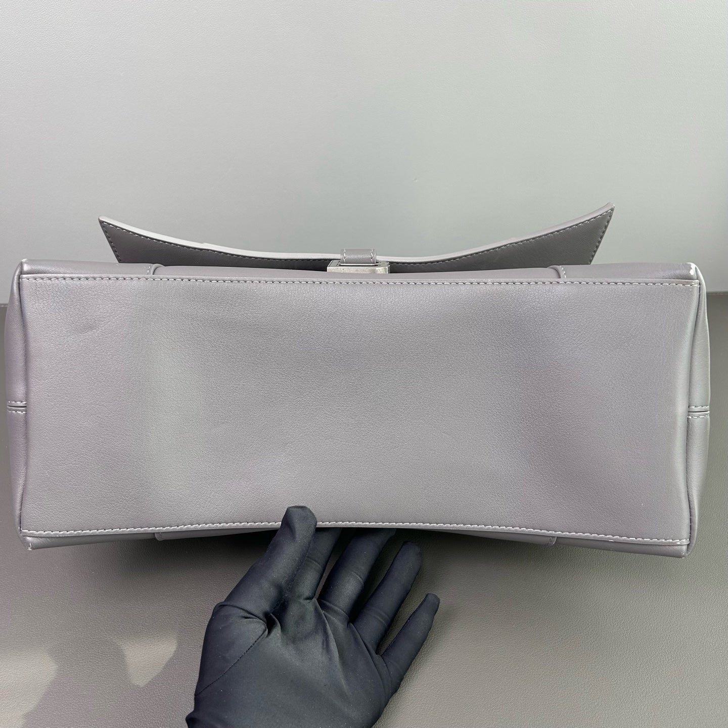 Balenciaga - Downtown - Leather - Grey - (medium)