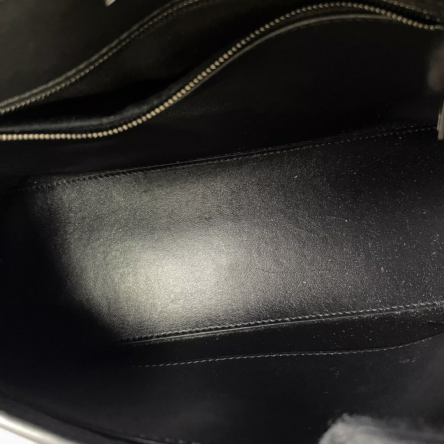 Balenciaga - Downtown Shoulder Bag - Cowhide leather - Black - (medium)