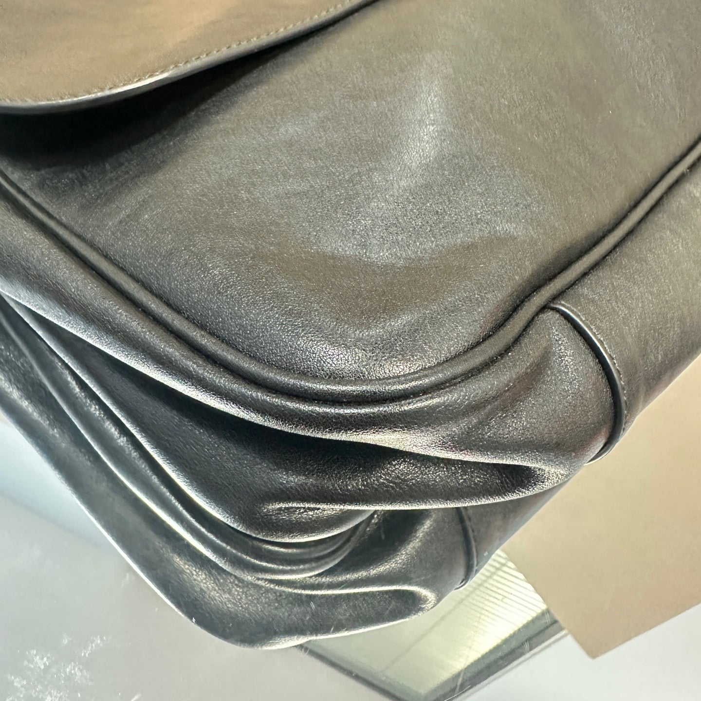 Balenciaga - Grundy Messenger Bag - Leather - Black - (Large)