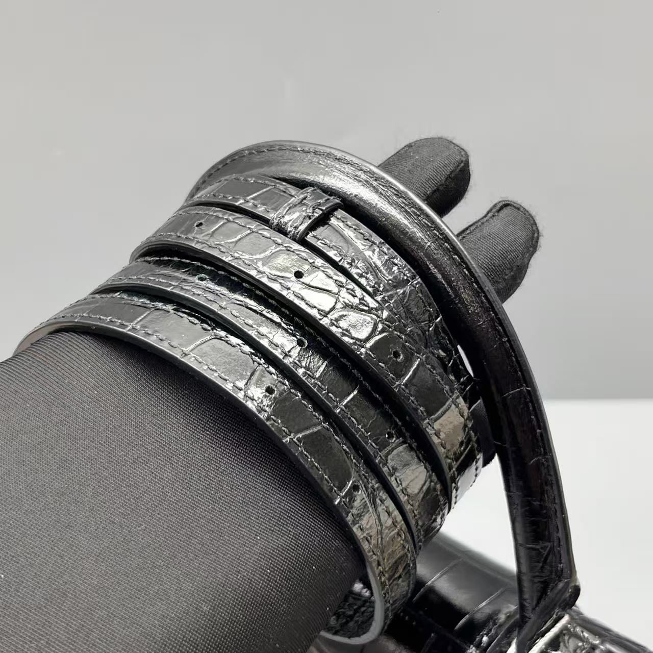 Balenciaga - Hourglass Bag - Crocodile embossed leather - Black - (Small)