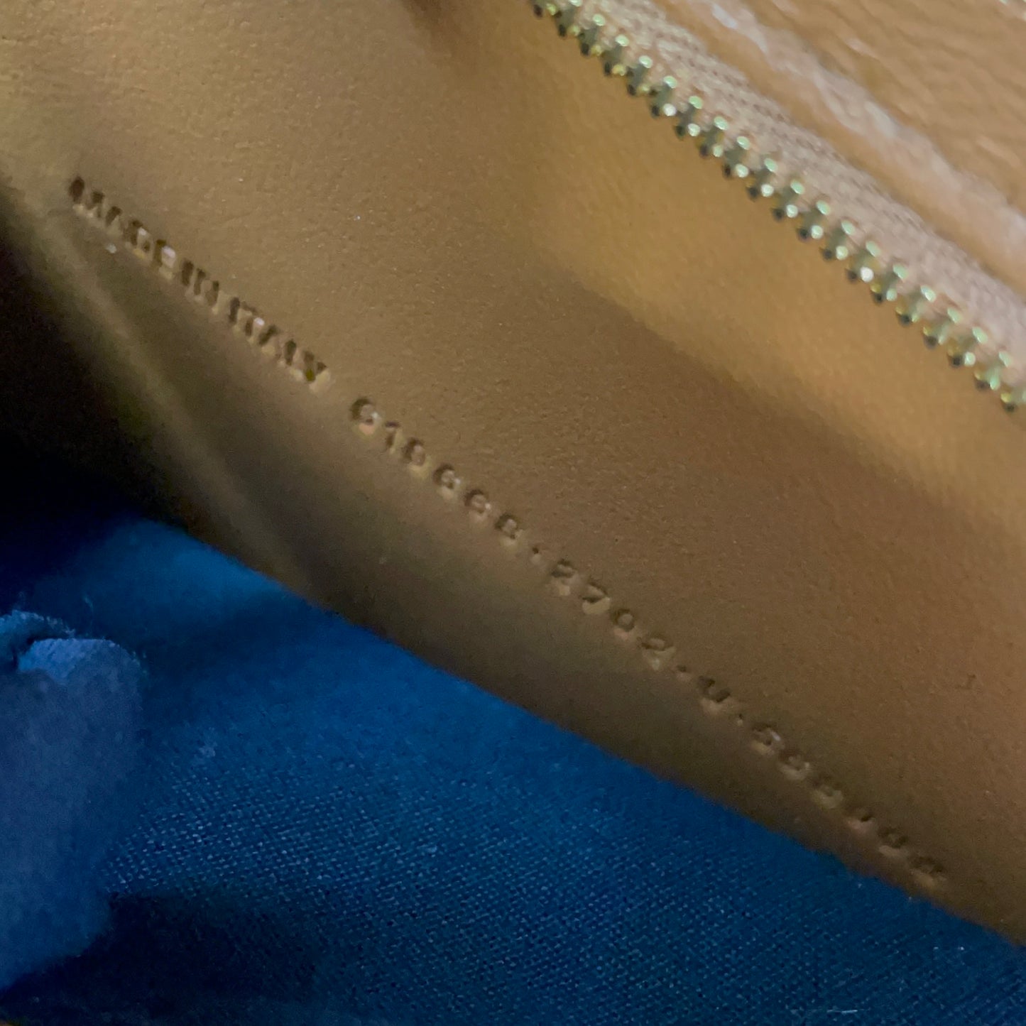Balenciaga - Hourglass Bag - Smooth calfskin leather - Caramel with Aged Gold-Tone Hardware - (Medium)