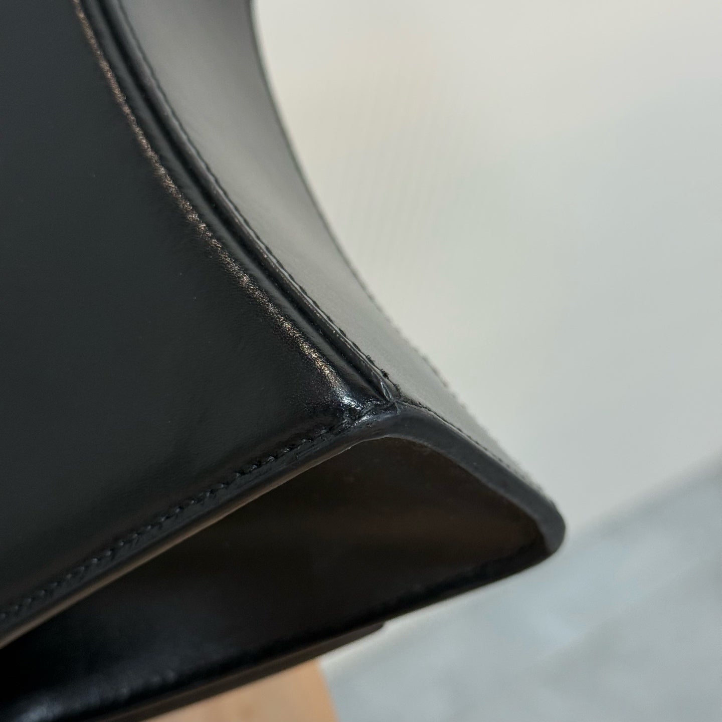 Balenciaga - Hourglass - Calfskin - Black - (mini)