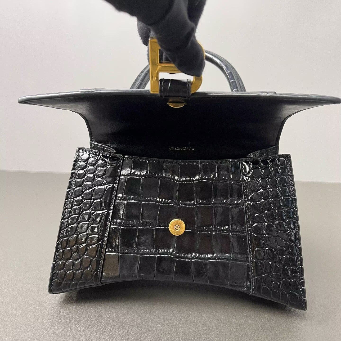 Balenciaga - Hourglass - Calfskin leather - Black with Gold-Tone Hardware - (mini)