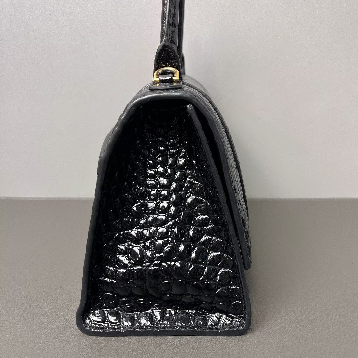 Balenciaga - Hourglass - Calfskin leather - Black with Gold-Tone Hardware - (mini)