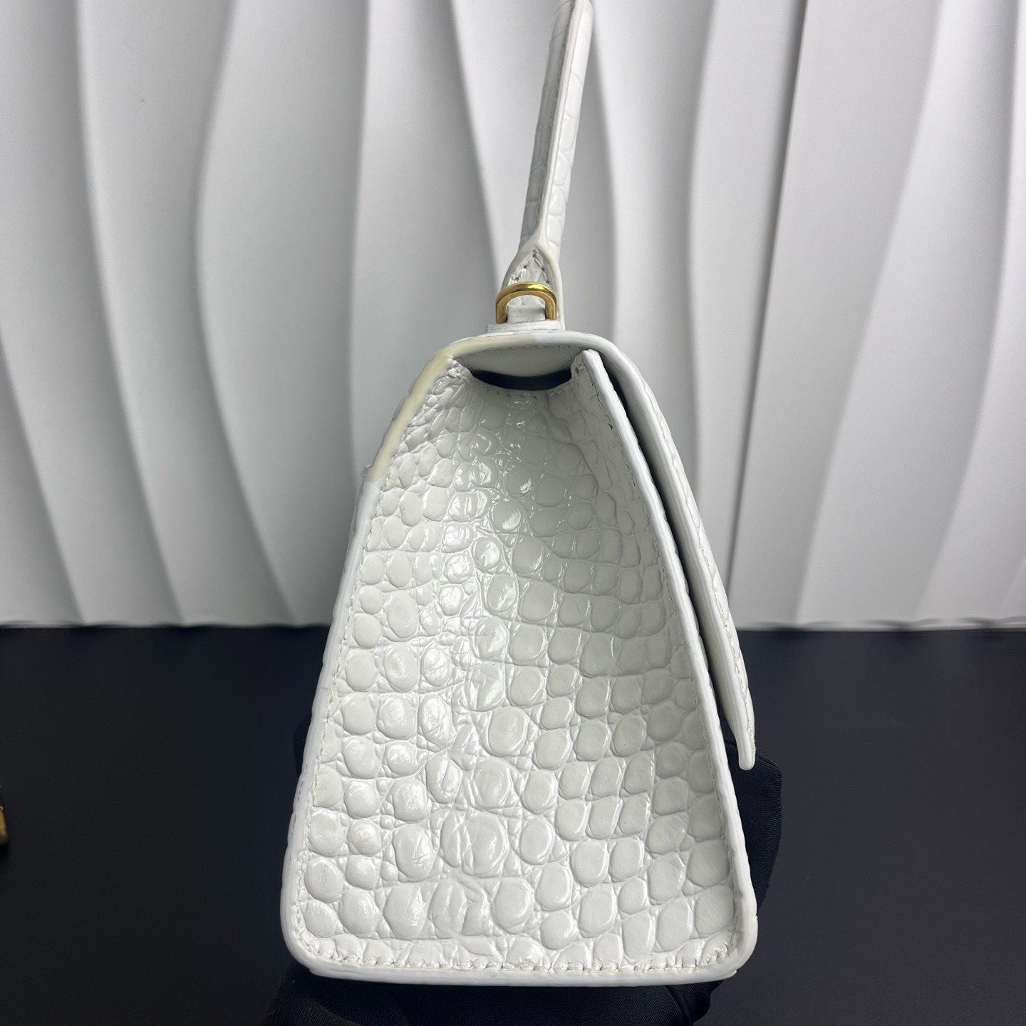 Balenciaga - Hourglass - Calfskin leather - White with Gold-Tone Hardware - (small)