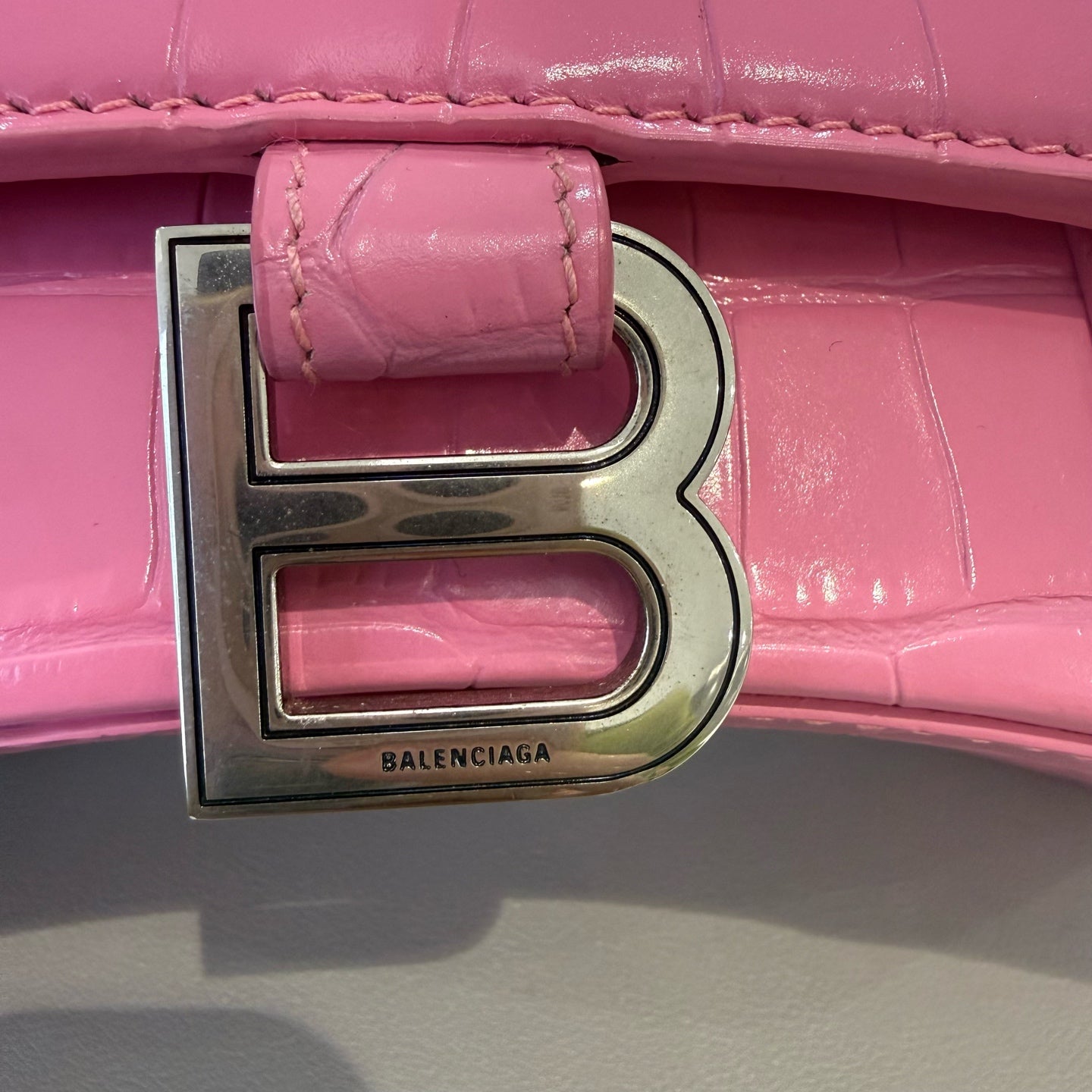 Balenciaga - Hourglass - Calfskin leather with crocodile embossing - Pink - (XS)