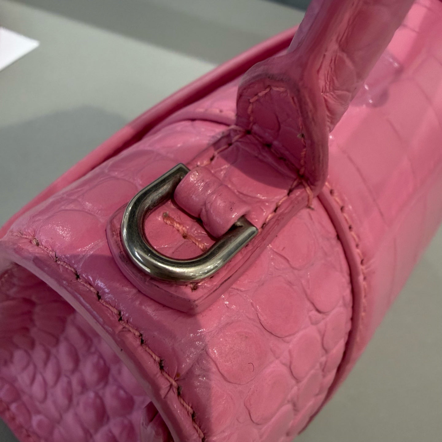 Balenciaga - Hourglass - Calfskin leather with crocodile embossing - Pink - (XS)