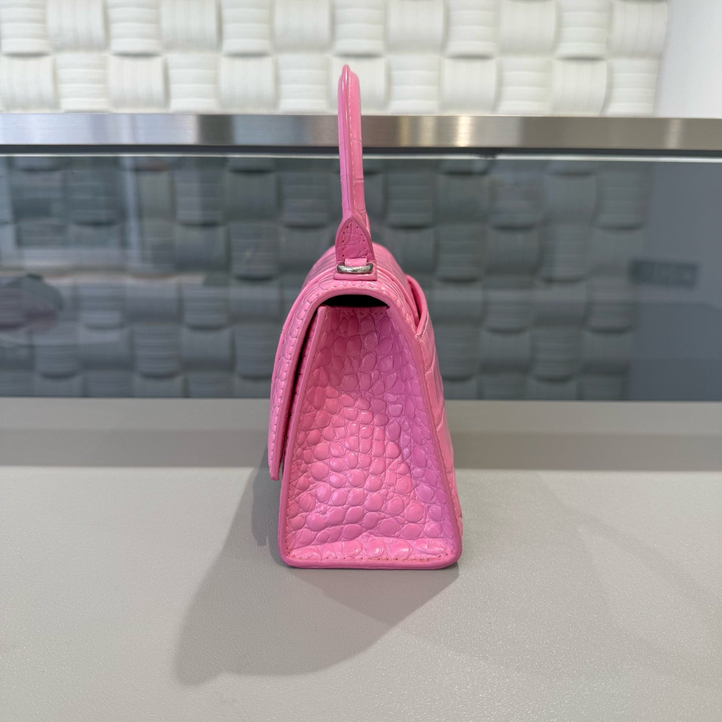 Balenciaga - Hourglass - Calfskin leather with crocodile embossing - Pink - (XS)