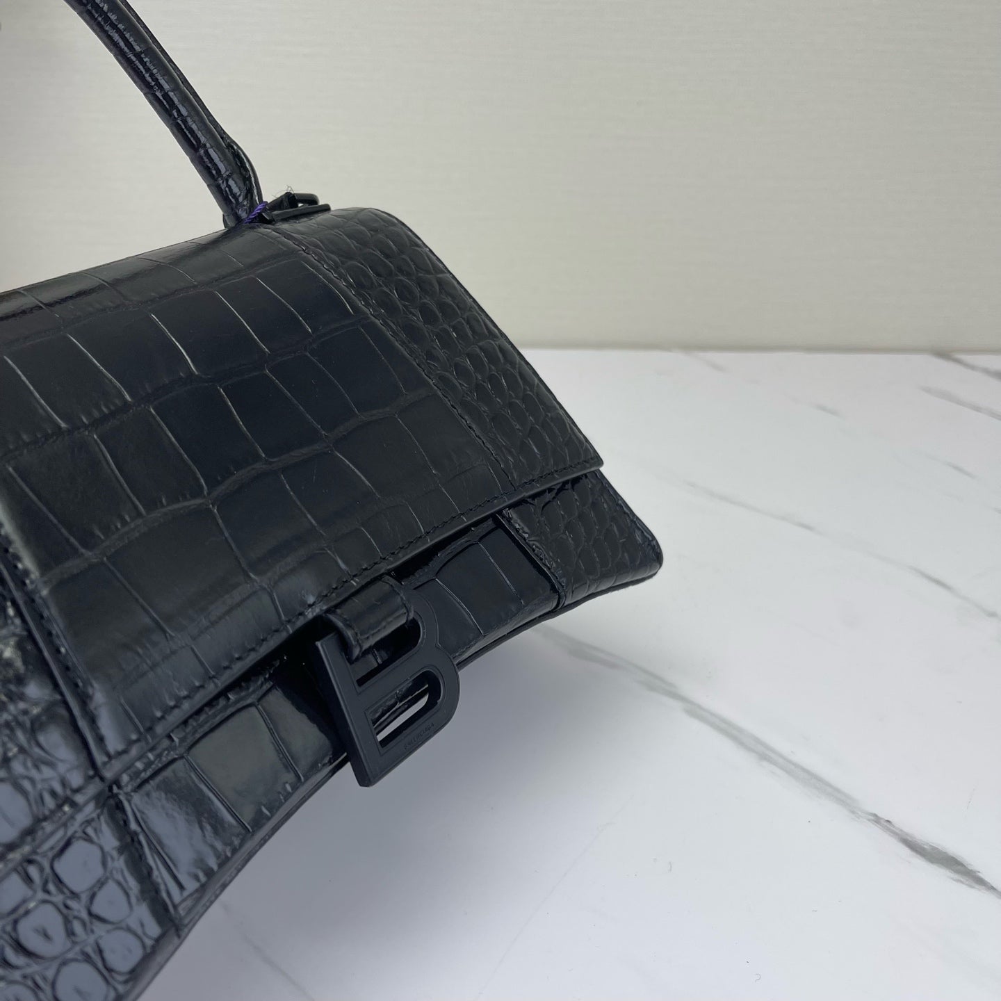 Balenciaga - Hourglass - Croc-embossed patent leather - Black - (small)