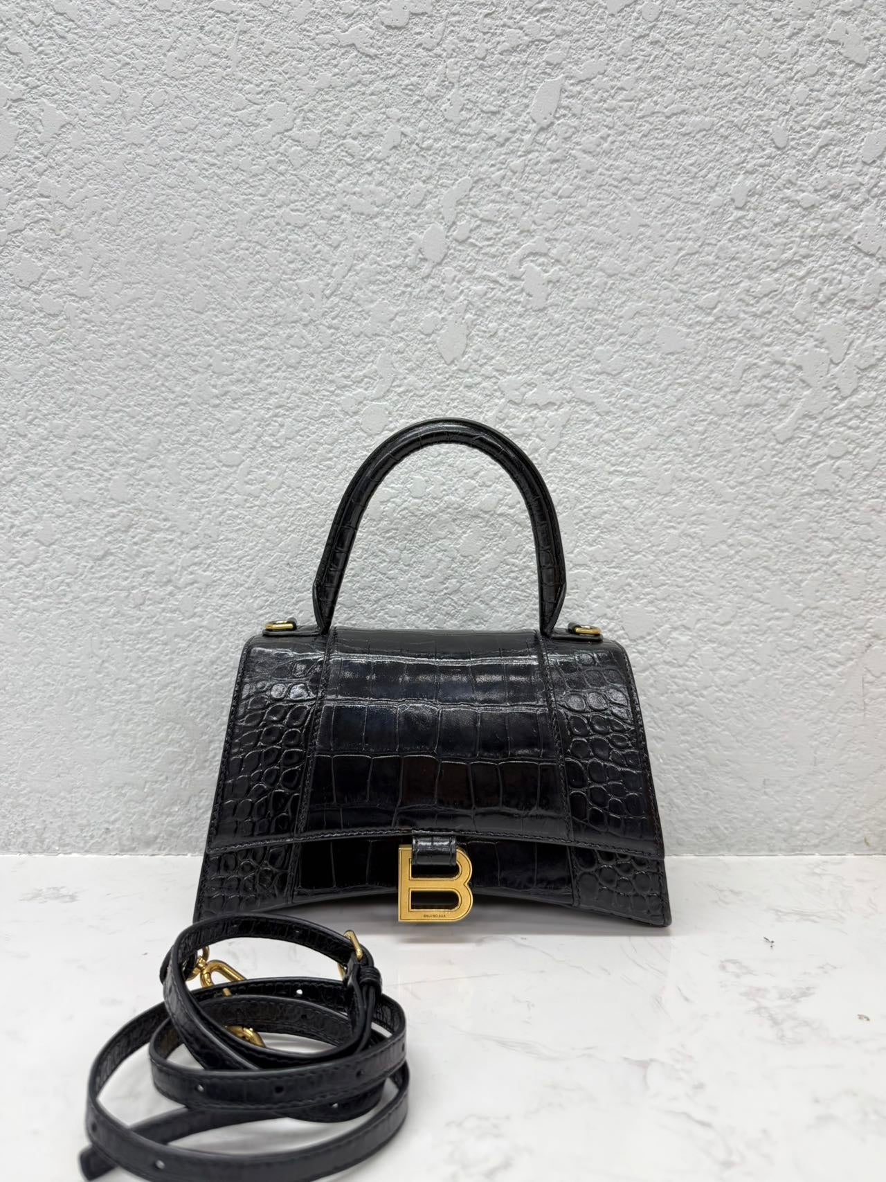 Balenciaga - Hourglass - Crocodile embossed calfskin leather - Black with Gold-Tone Hardware - (Small)