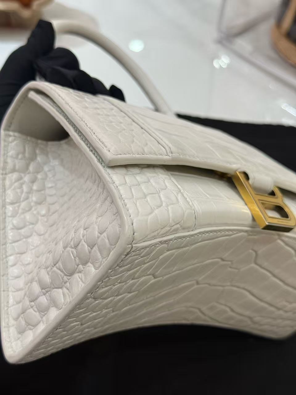 Balenciaga - Hourglass - Crocodile-embossed cowhide leather - White with Gold-Tone Hardware - (Small)