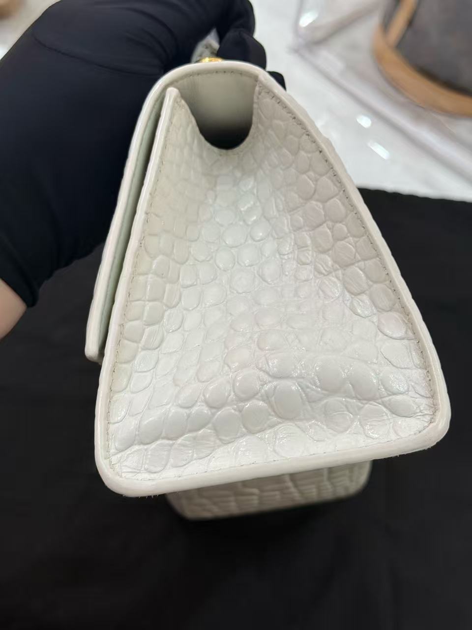 Balenciaga - Hourglass - Crocodile-embossed cowhide leather - White with Gold-Tone Hardware - (Small)
