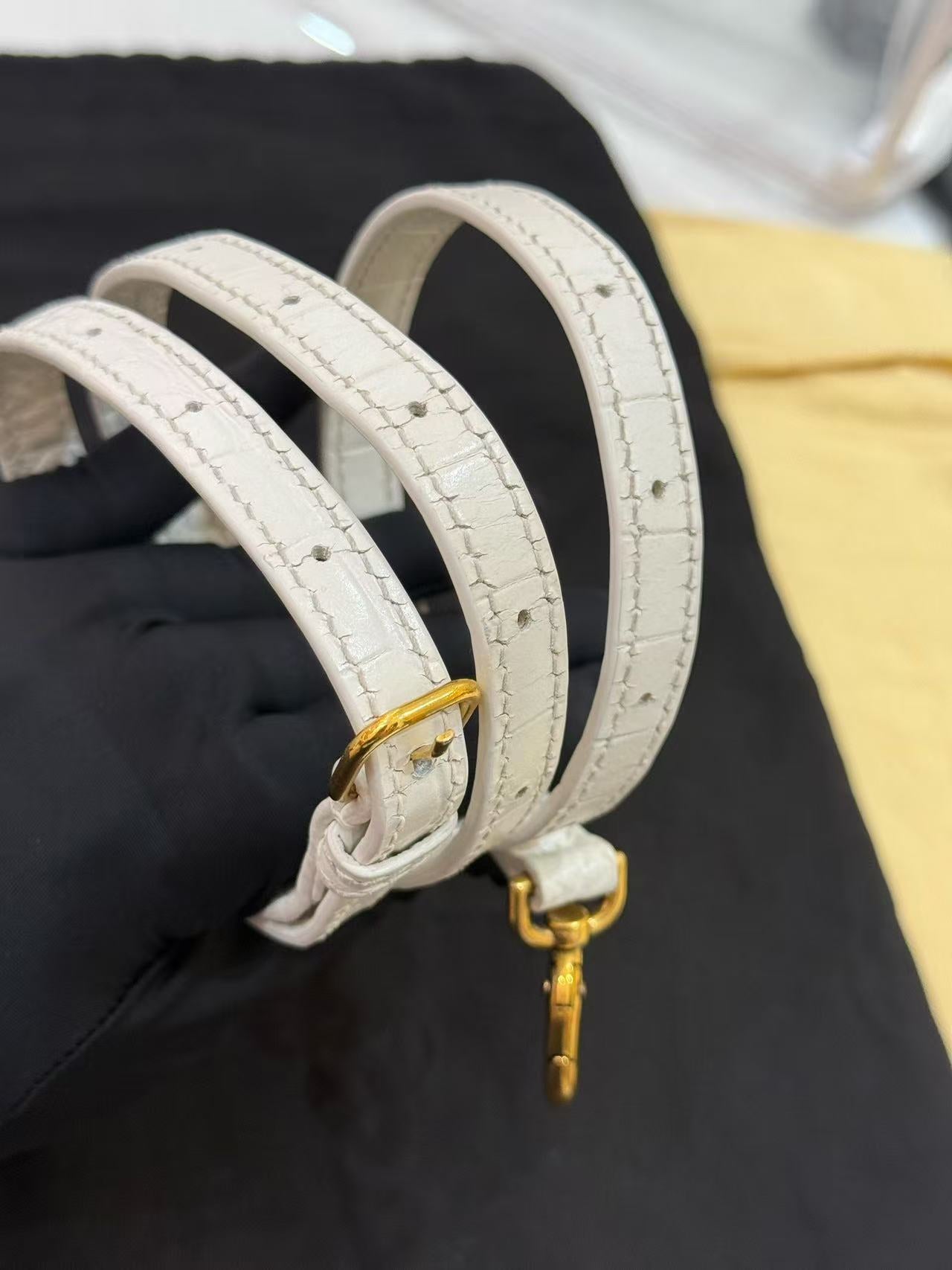 Balenciaga - Hourglass - Crocodile-embossed cowhide leather - White with Gold-Tone Hardware - (Small)