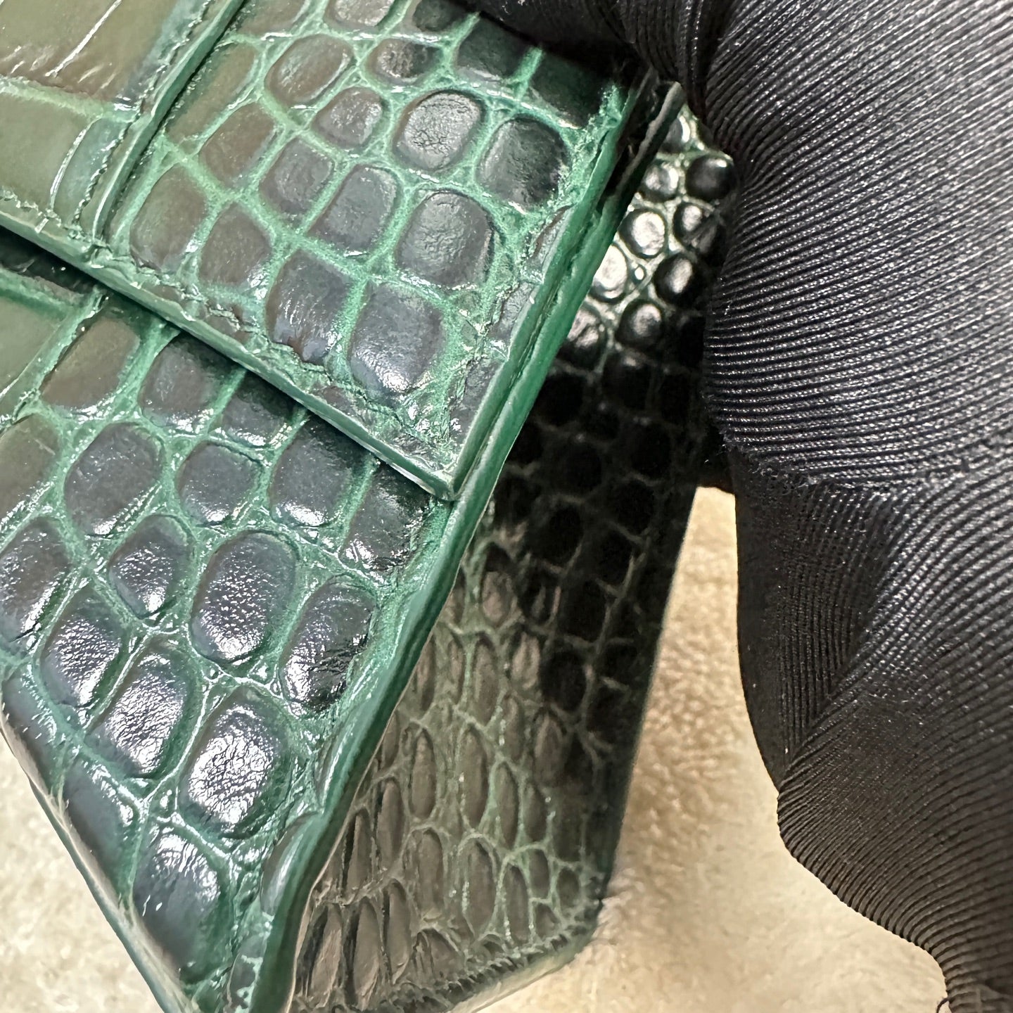 Balenciaga - Hourglass - Embossed calfskin leather with crocodile effect - Emerald Green with Gold-Tone Hardware - (Small)