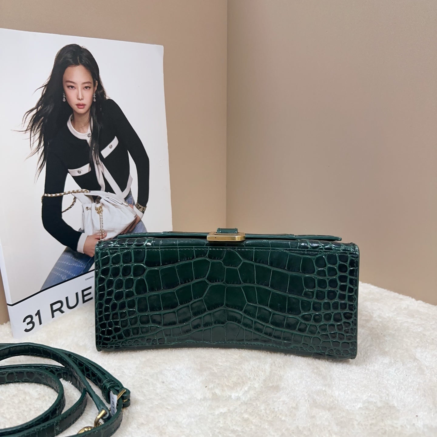 Balenciaga - Hourglass - Embossed calfskin leather with crocodile effect - Emerald Green with Gold-Tone Hardware - (Small)