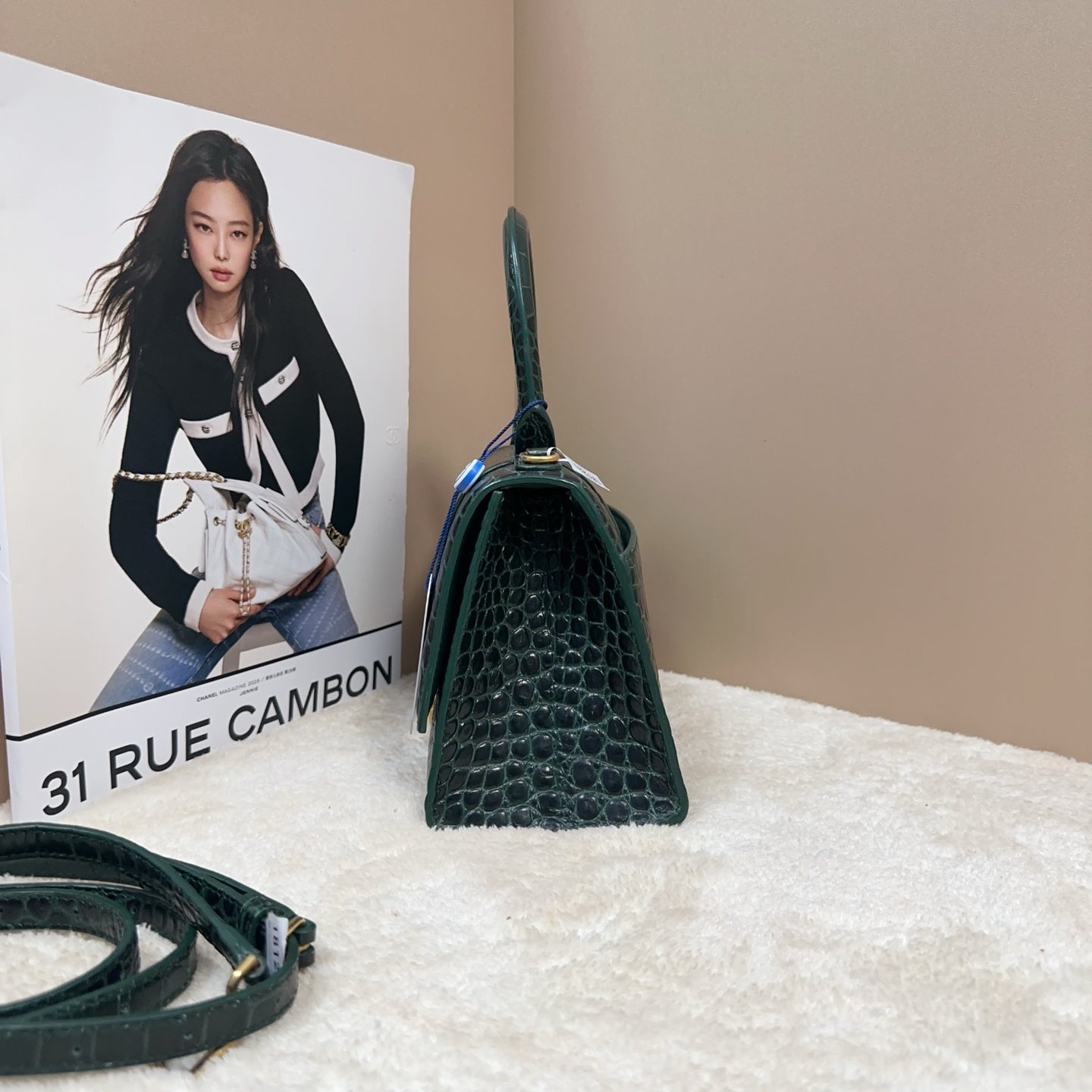 Balenciaga - Hourglass - Embossed calfskin leather with crocodile effect - Emerald Green with Gold-Tone Hardware - (Small)
