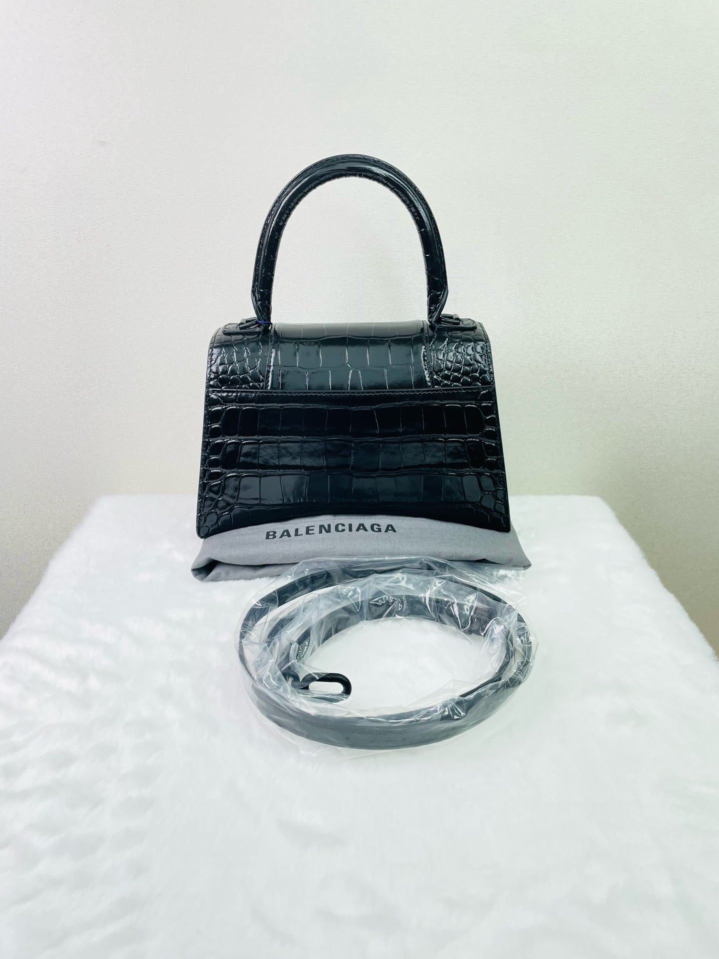 Balenciaga - Hourglass - Leather - Black - (medium)