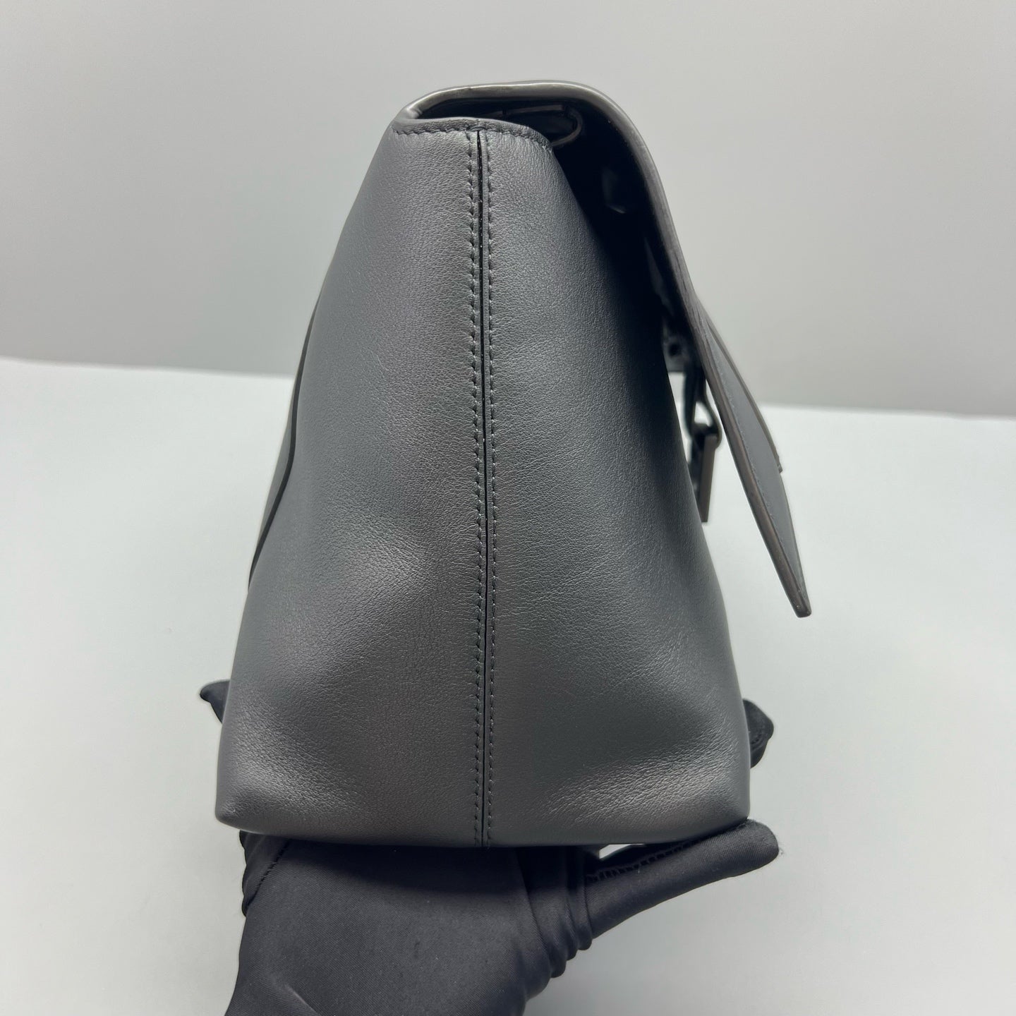 Balenciaga - Hourglass - Leather - Black - (medium)
