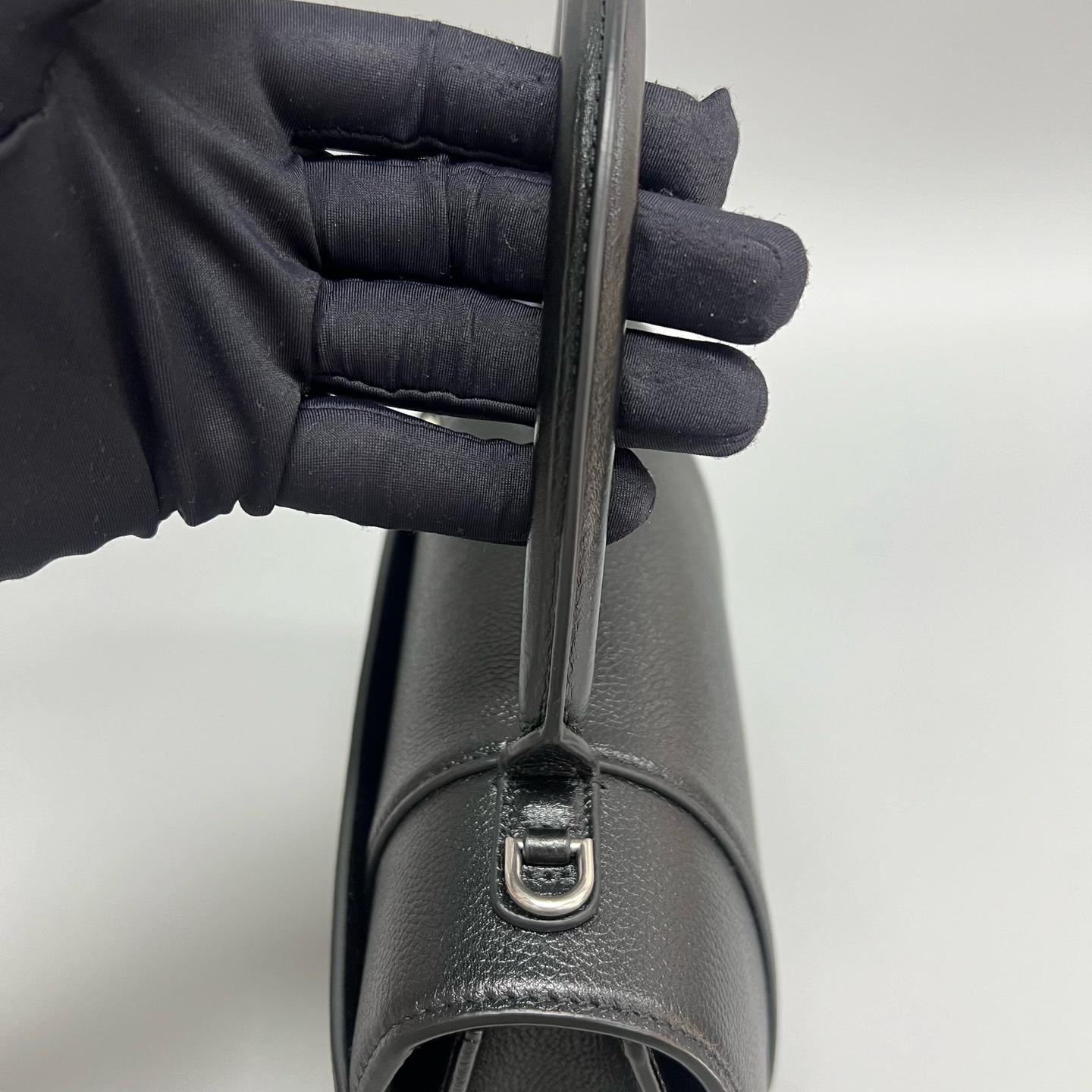 Balenciaga - Hourglass - Leather - Black - (Medium)