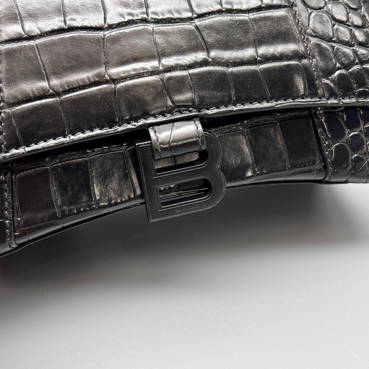 Balenciaga - Hourglass - Leather - Black - (small)