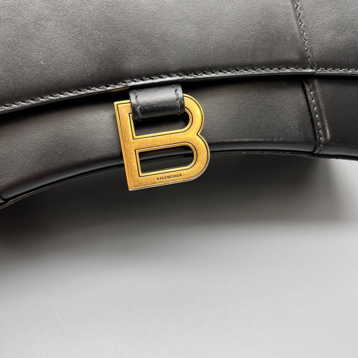 Balenciaga - Hourglass - Leather - Black - (Small)
