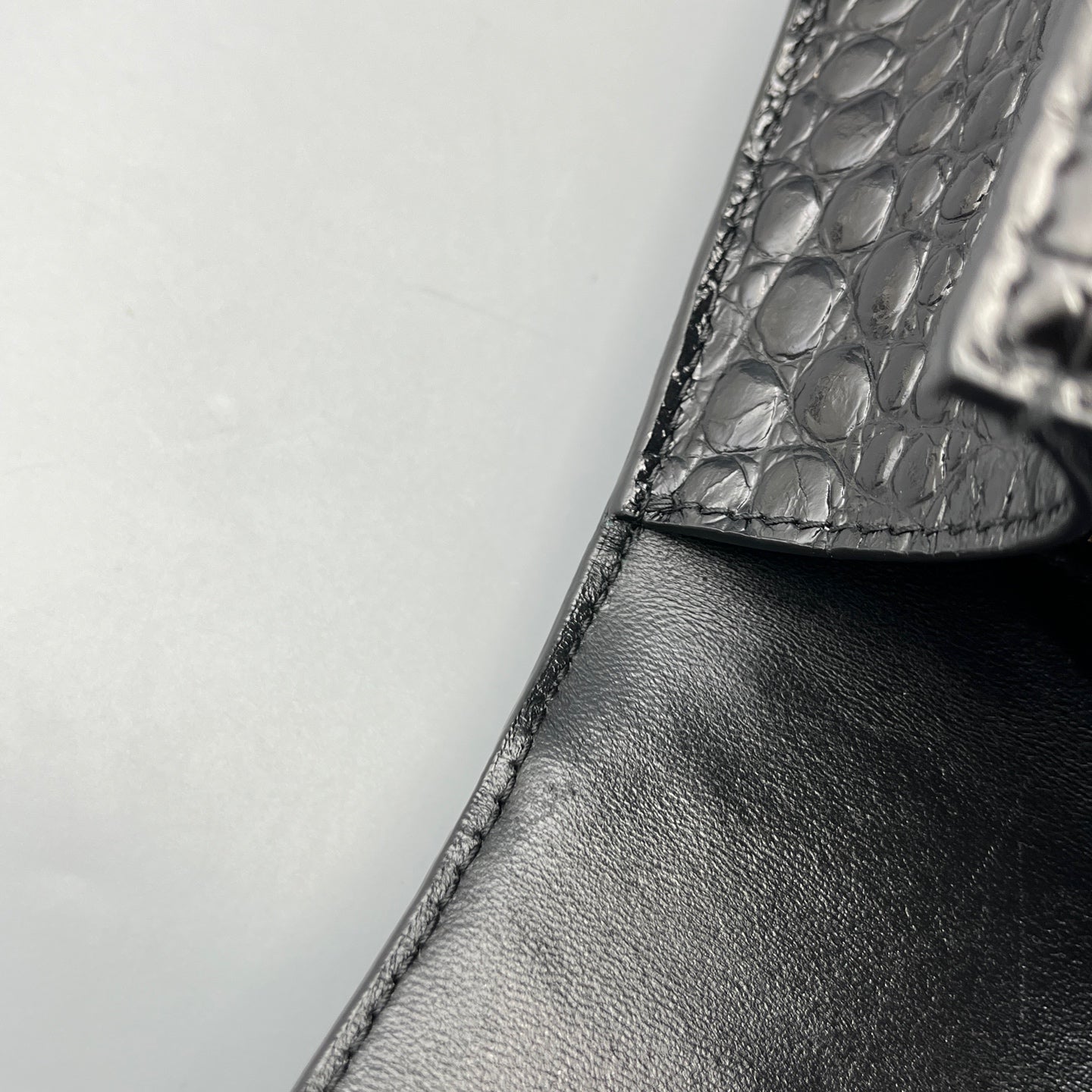 Balenciaga - Hourglass - Leather - Black - (small)