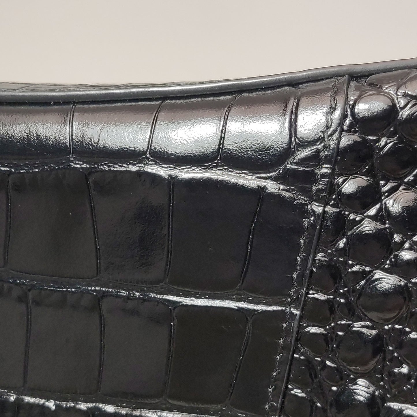 Balenciaga - Hourglass - Leather - Black - (Small)