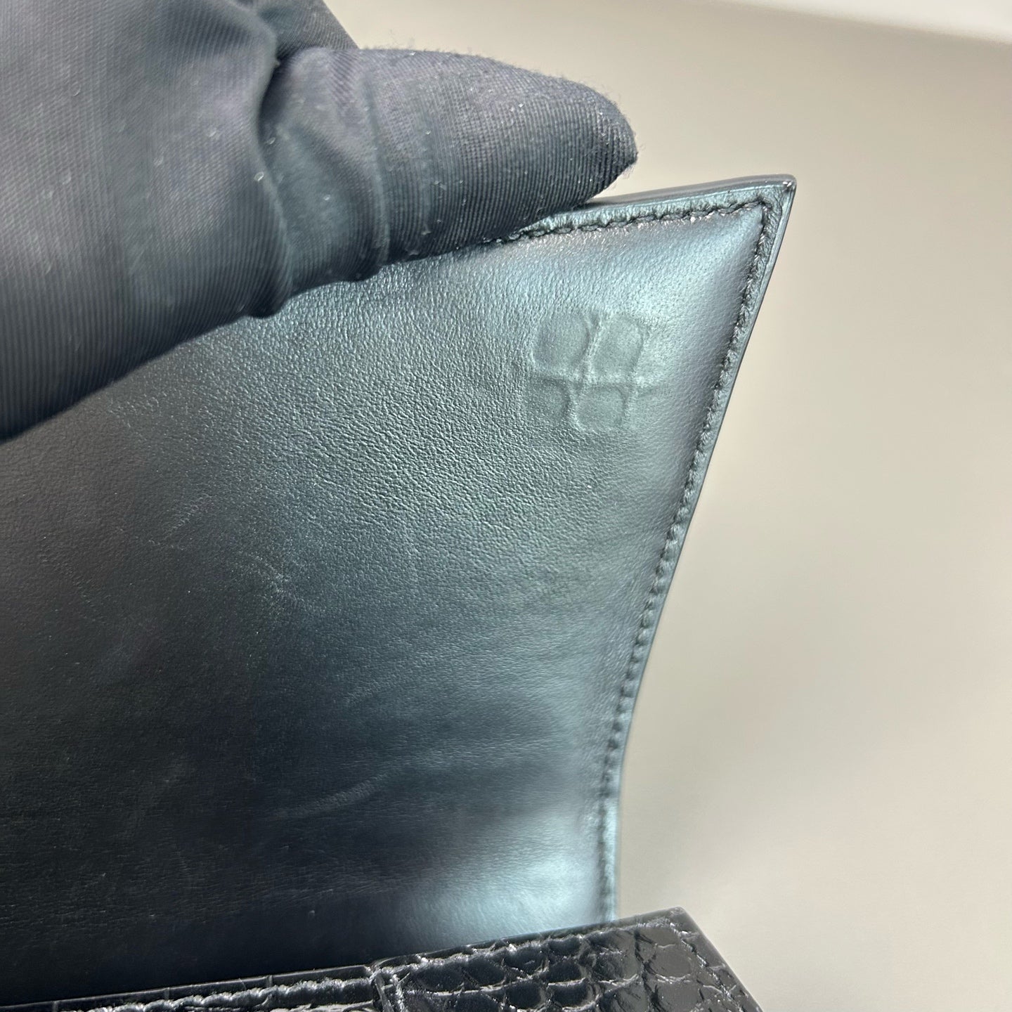 Balenciaga - Hourglass - Leather - Black - (small)